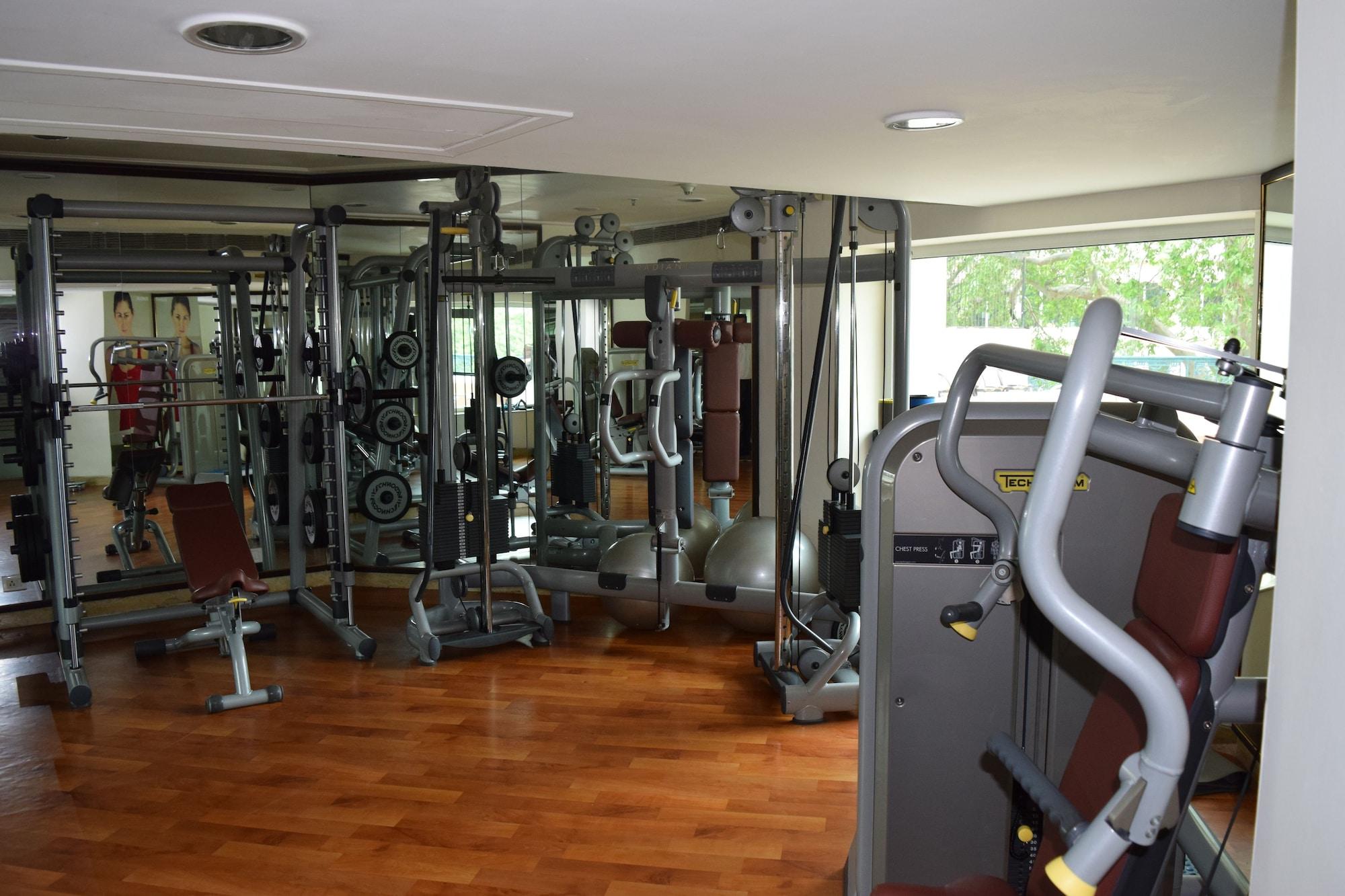 Gimnasio Hotel The Royal Plaza