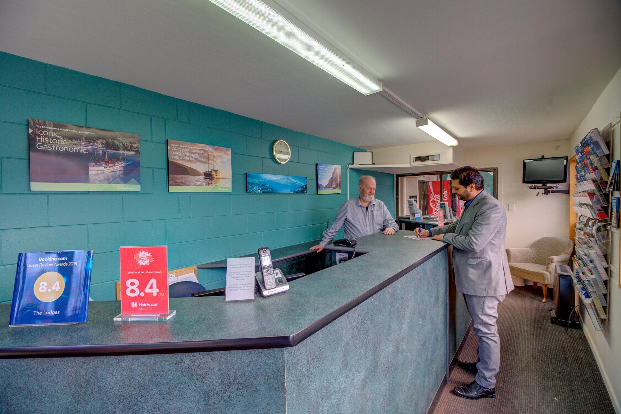 Vista Lobby Lakeside Motel - Queenstown