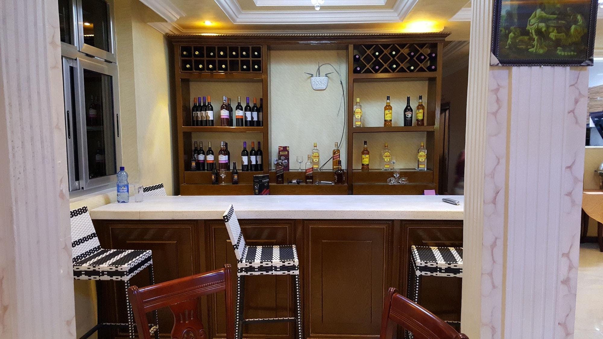 Bar/Salón Guzara Hotel Addis