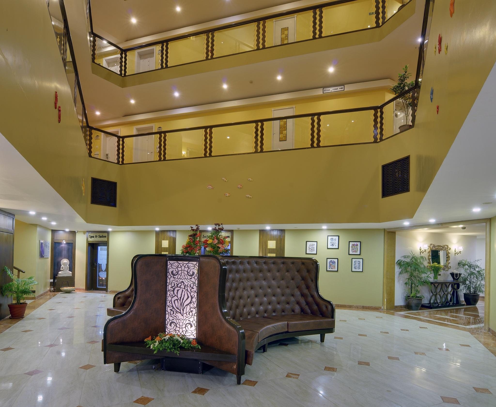Vista Lobby The Crown Goa