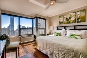 Alquiler Vacacional - Best Location! Luxury 51st FL Amazing Views of Lake & City, Hotel-like Amenities