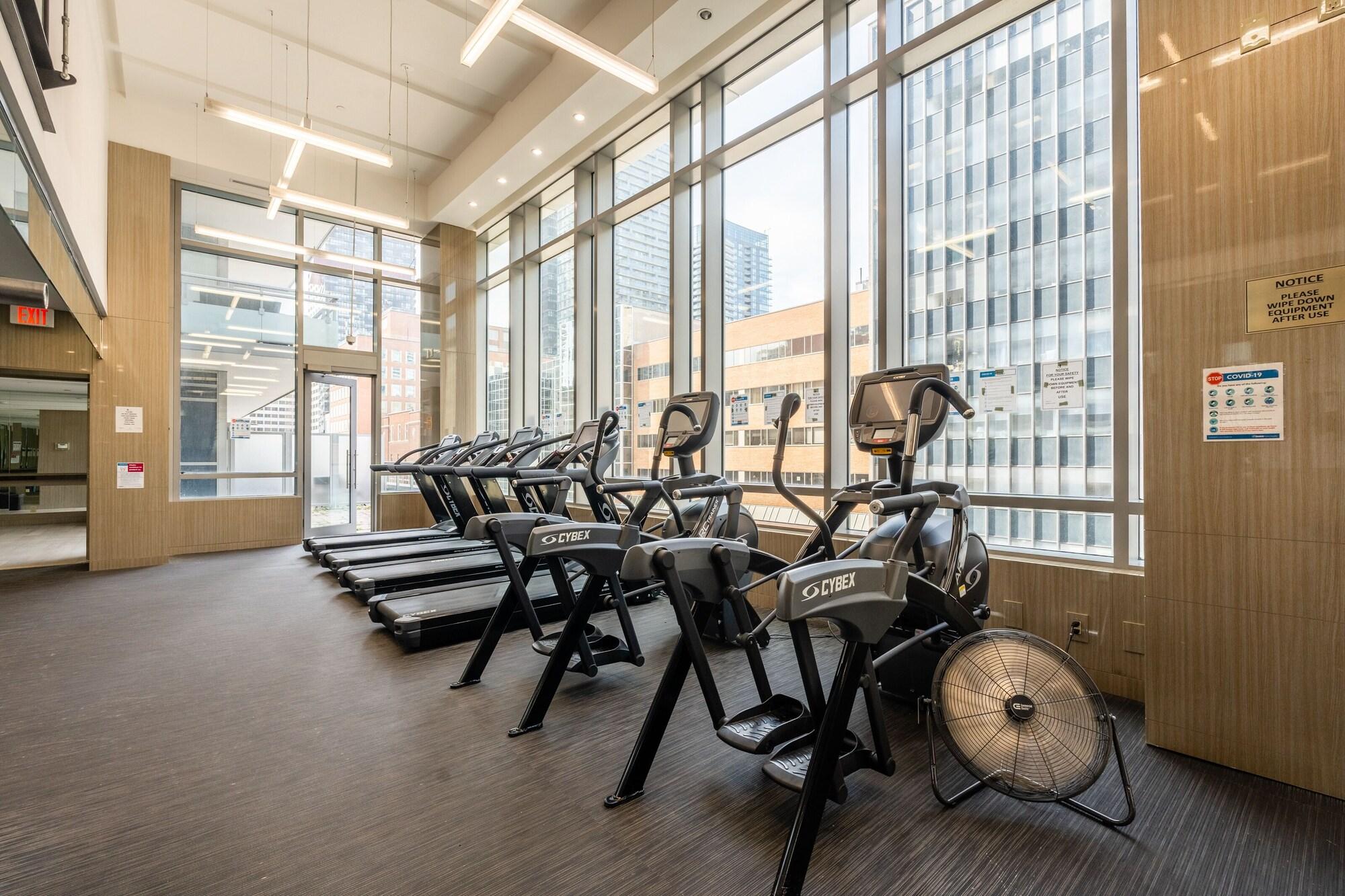 Gimnasio GLOBALSTAY Modern Lillian St Apartments
