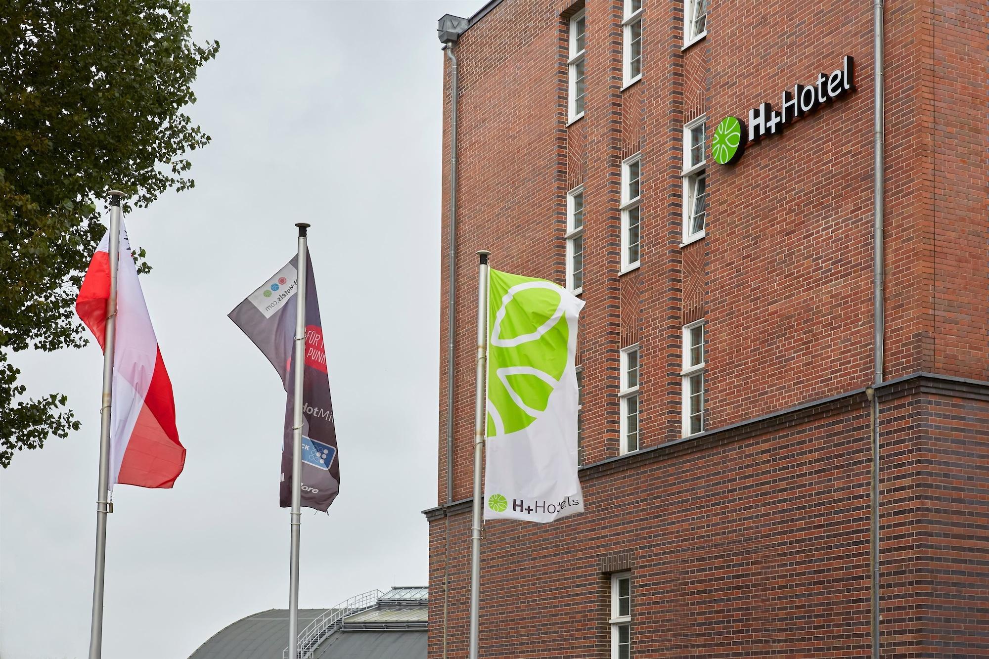 Vista Exterior H+ Hotel Lübeck