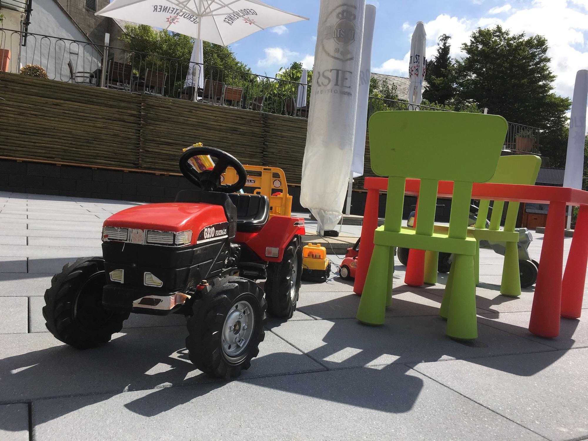 Instalaciones Recreativas Hotel & Restaurant Zur Moselterrasse