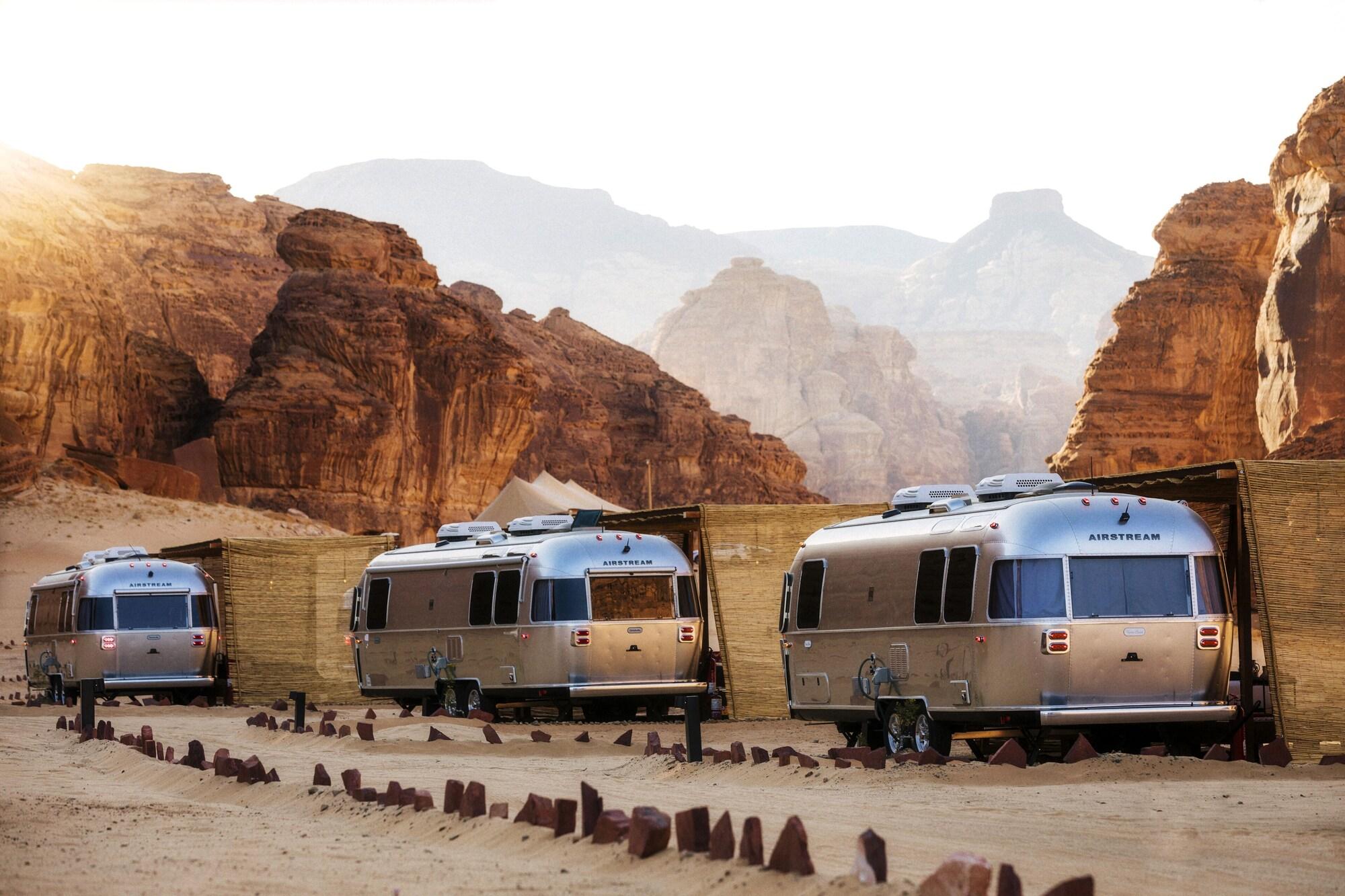 Vista Exterior Caravan by Habitas