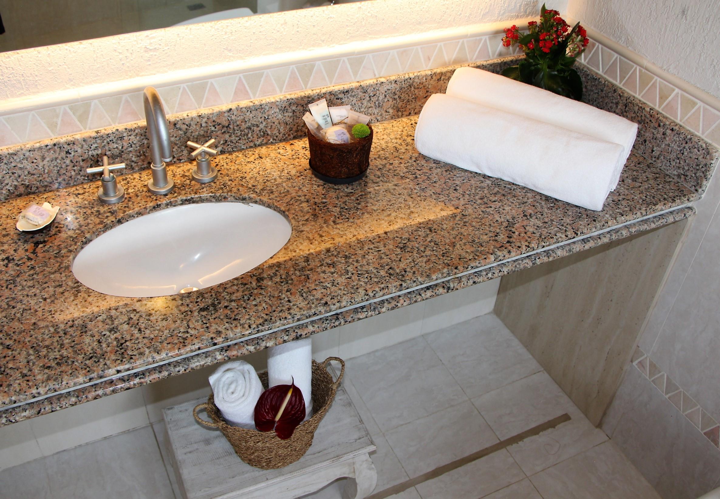 Bathroom Ilha Branca Exclusive Hotel