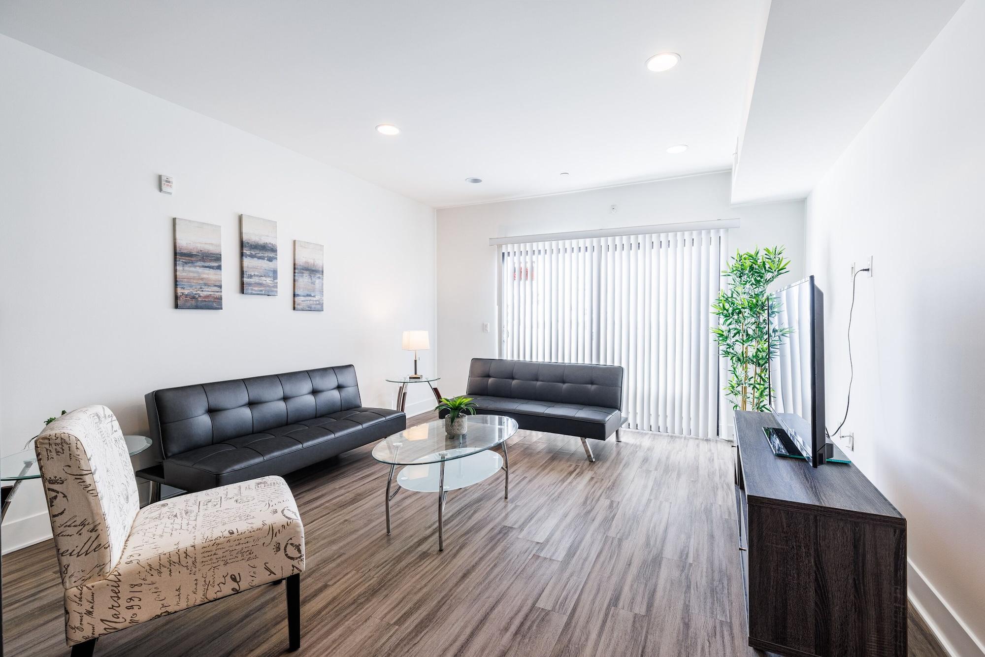 Comodidades del Alojamiento Heaven on Hollywood Boulevard Furnished Apartments