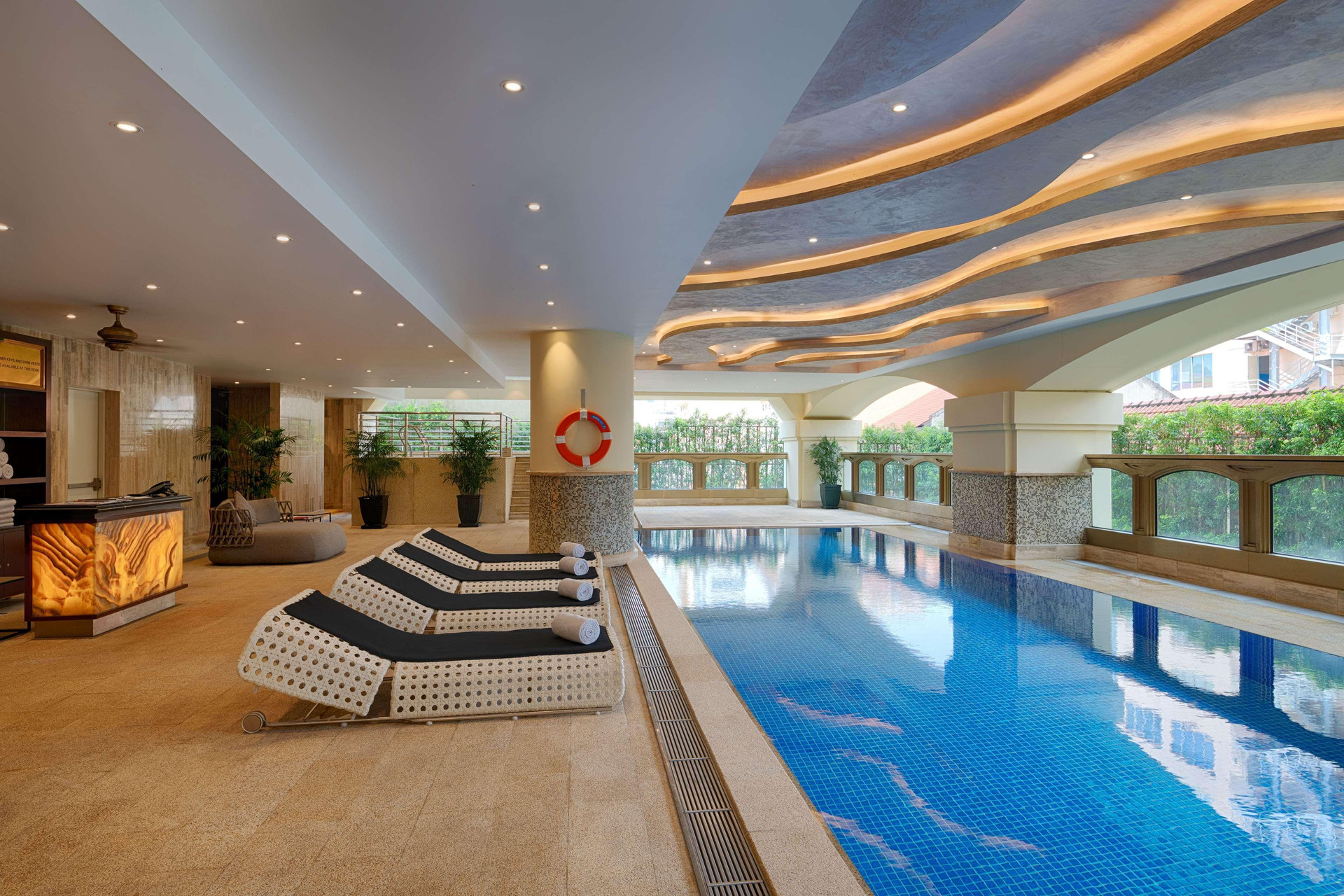 Vista Piscina Sherwood Suites