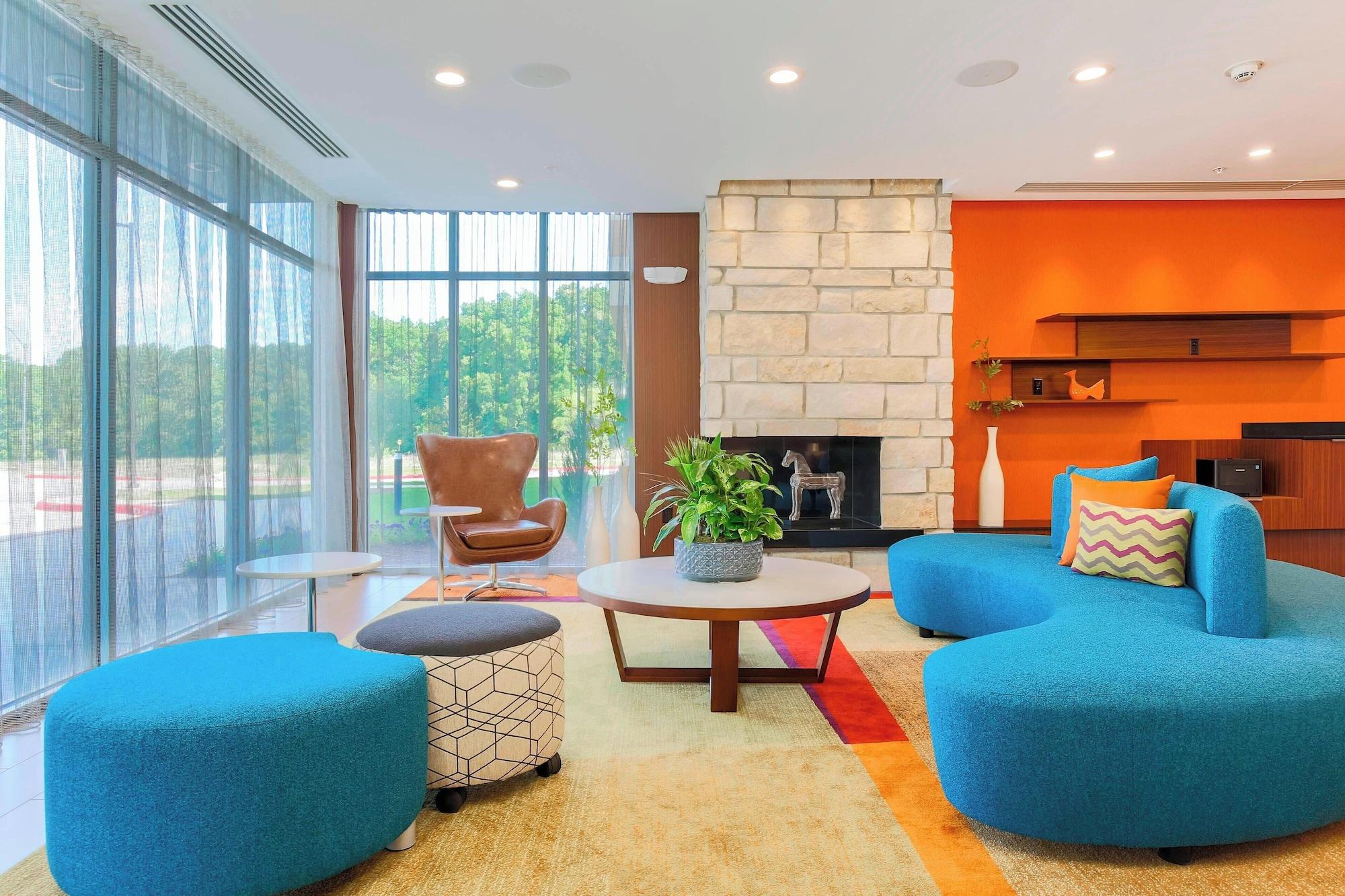Vista Lobby Fairfield Inn & Suites by Marriott Decatur at Decatur Conference Center