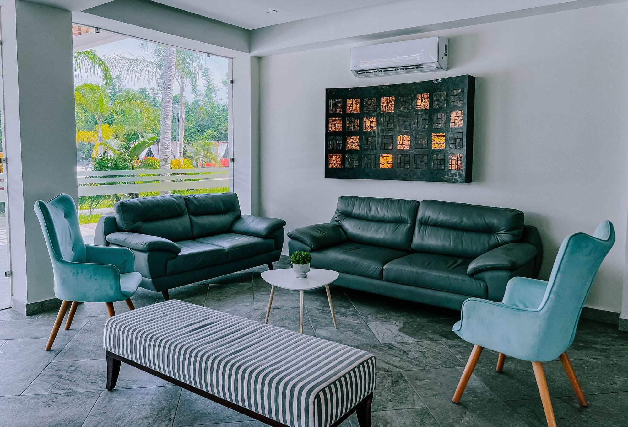 Vista Lobby HOTEL ROYAL GARDEN TUXPAN