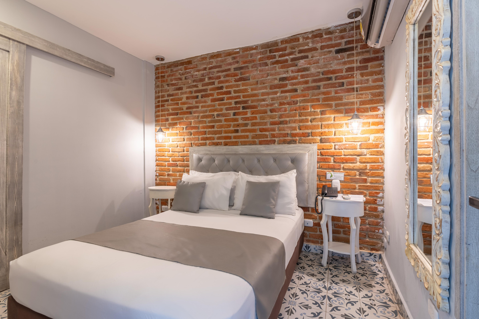 Set de Habitación Hotel Boutique Adaz