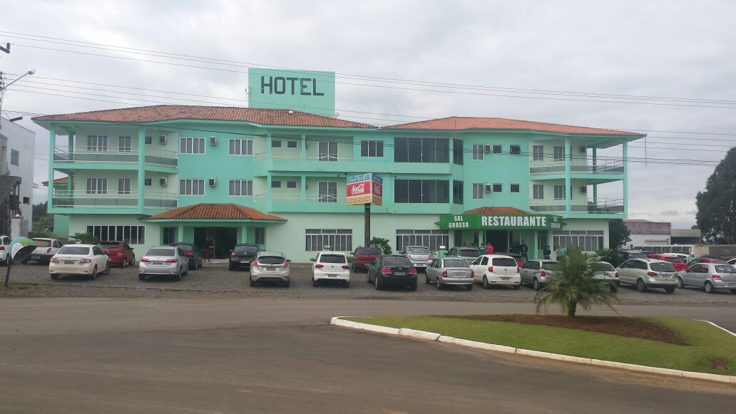 Vista Exterior Hotel Maichel