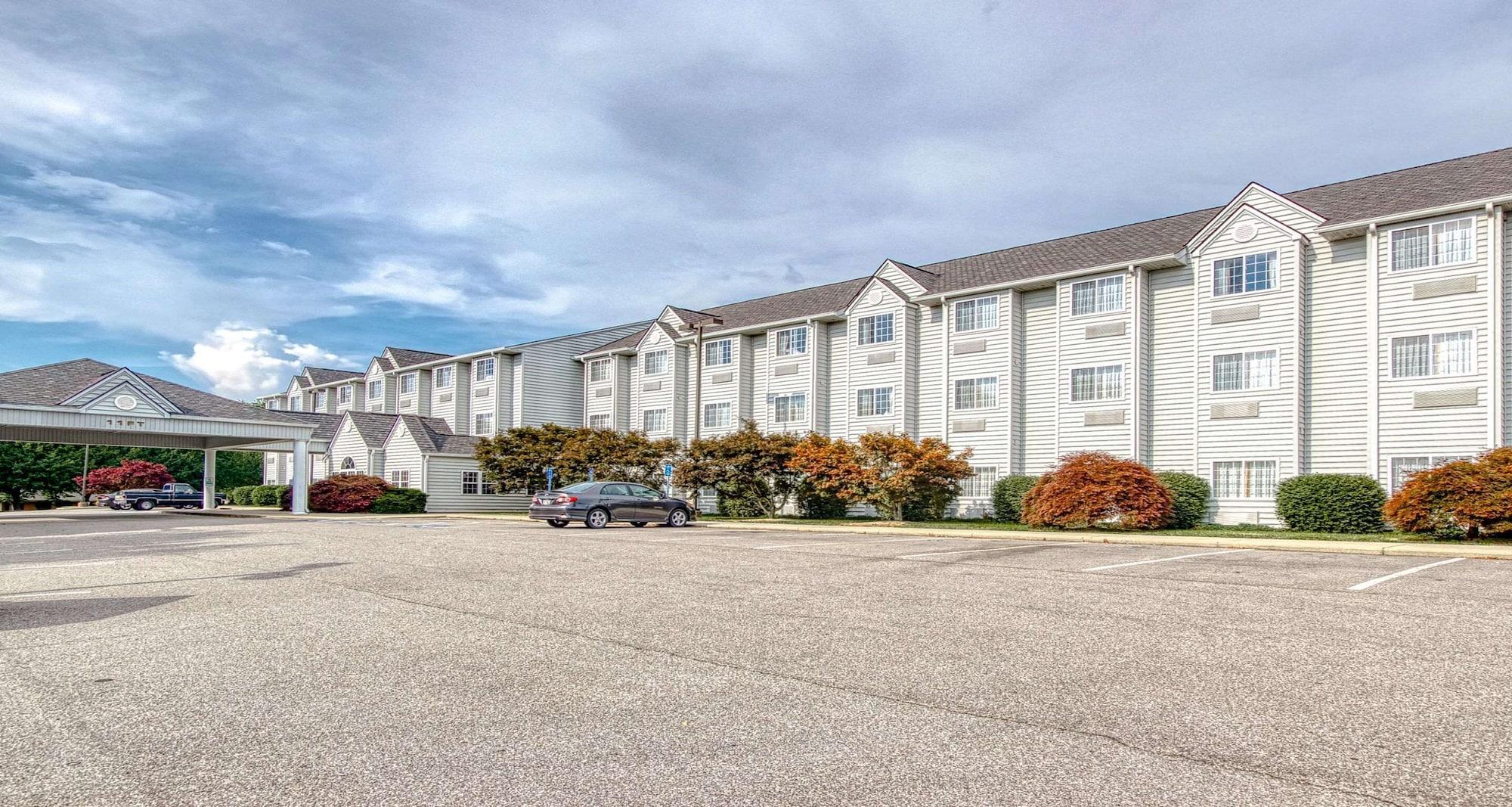 Varios SureStay Hotel by Best Western Christiansburg Blacksburg