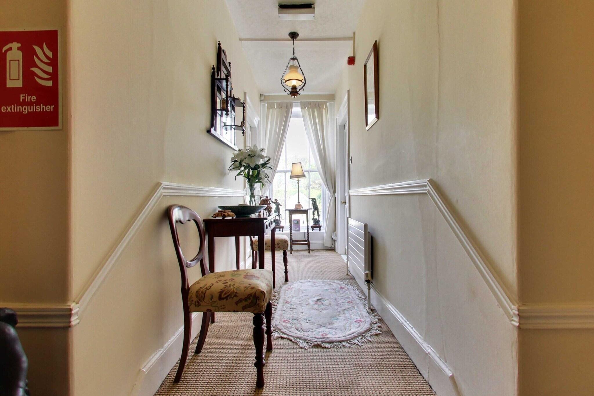 Vista Lobby Robin Hill House