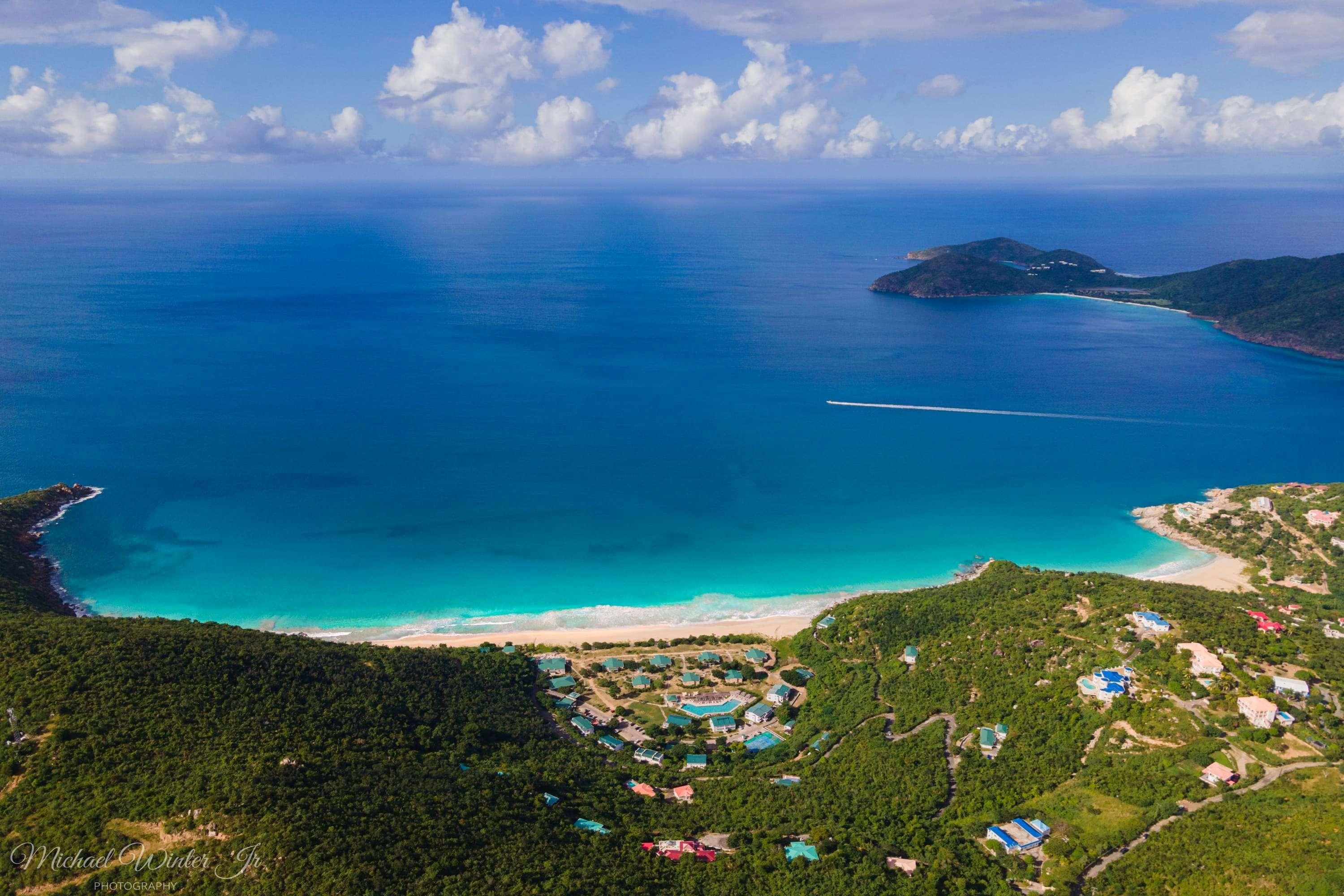 Vista Exterior Wyndham Tortola BVI Lambert Beach Resort
