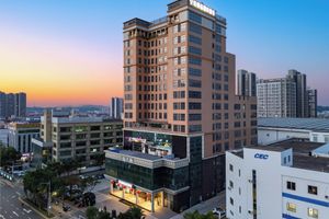 Alojamiento - AMBER CRYSTALINTERNATIONAL HOTEL