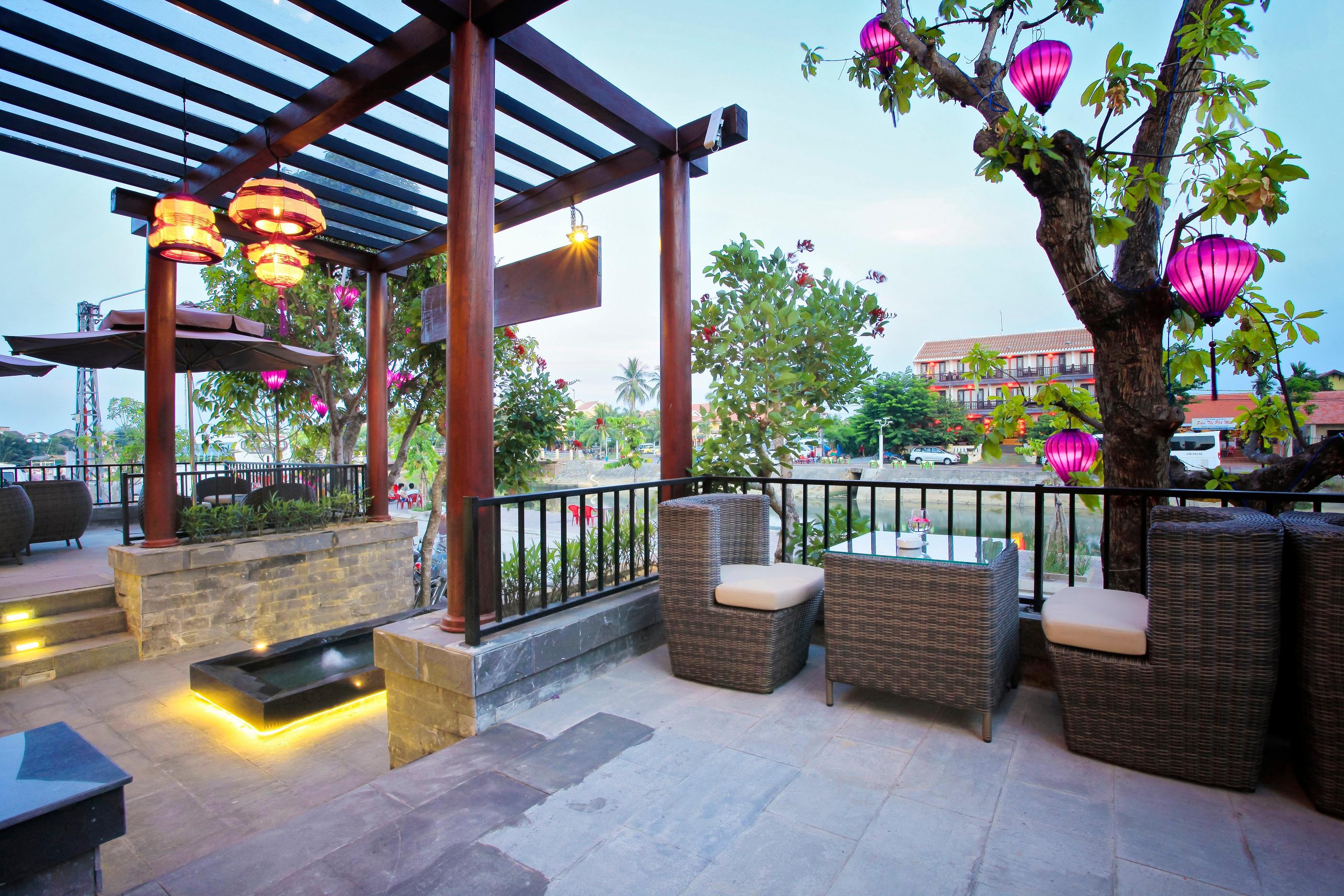 Vista Exterior River Suites Hoi An Hotel