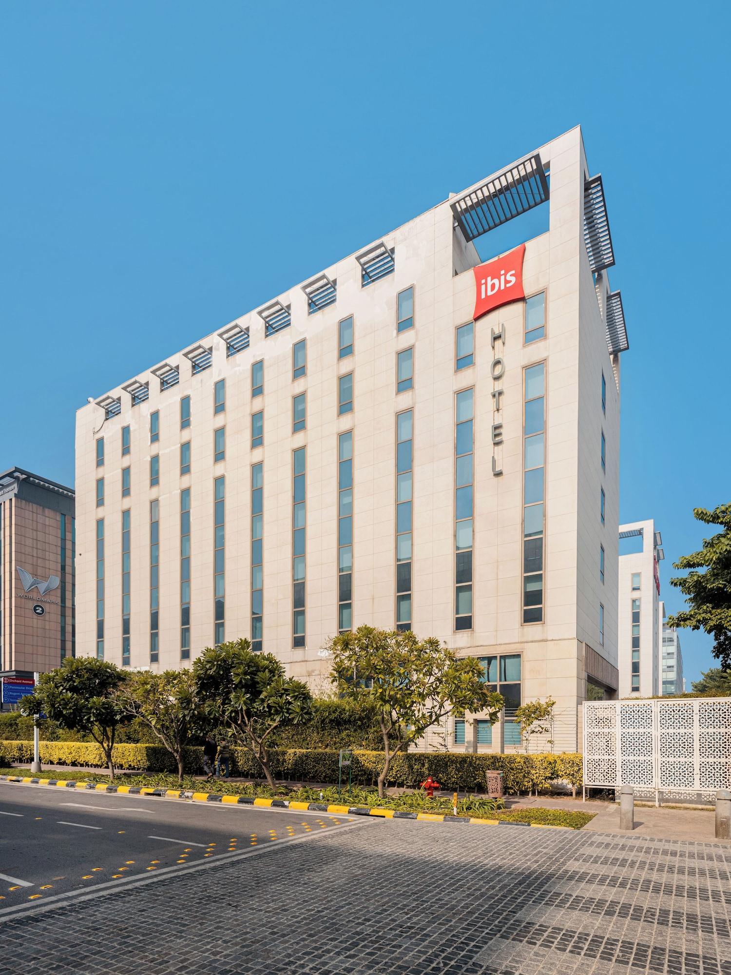 Vista Exterior ibis New Delhi Aerocity Hotel
