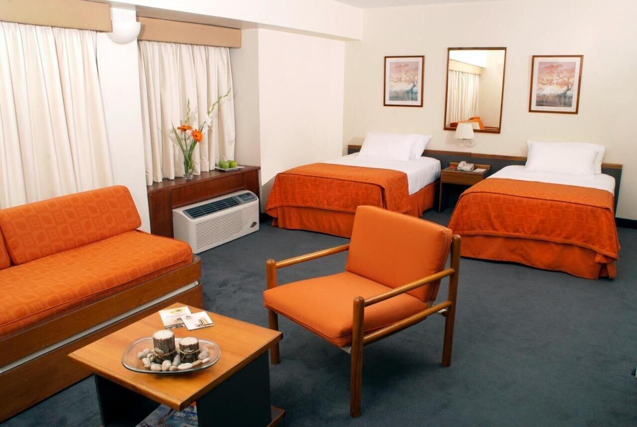 Habitación Hotel Cristina Suites