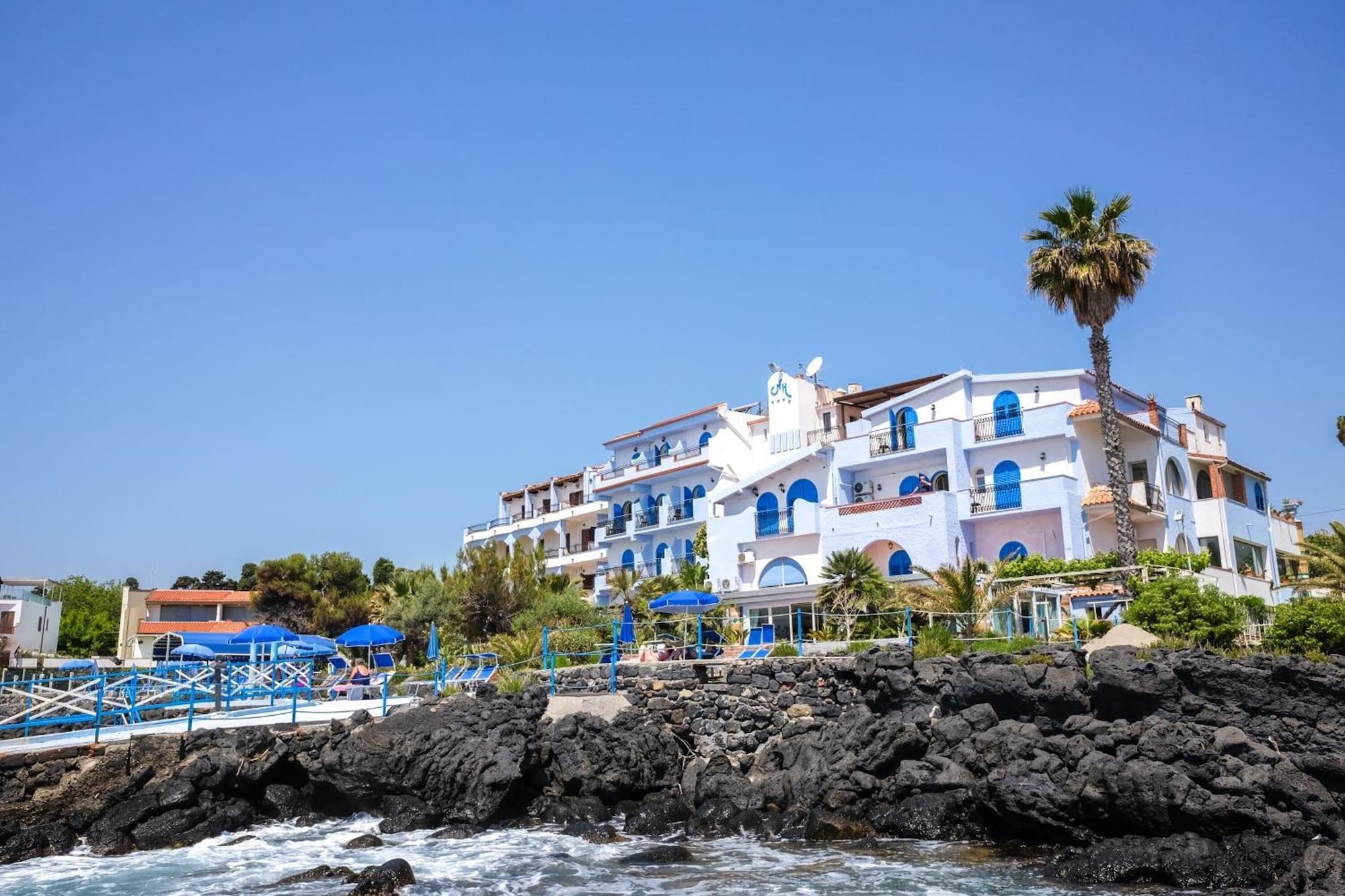 Vista Exterior Hotel Kalos