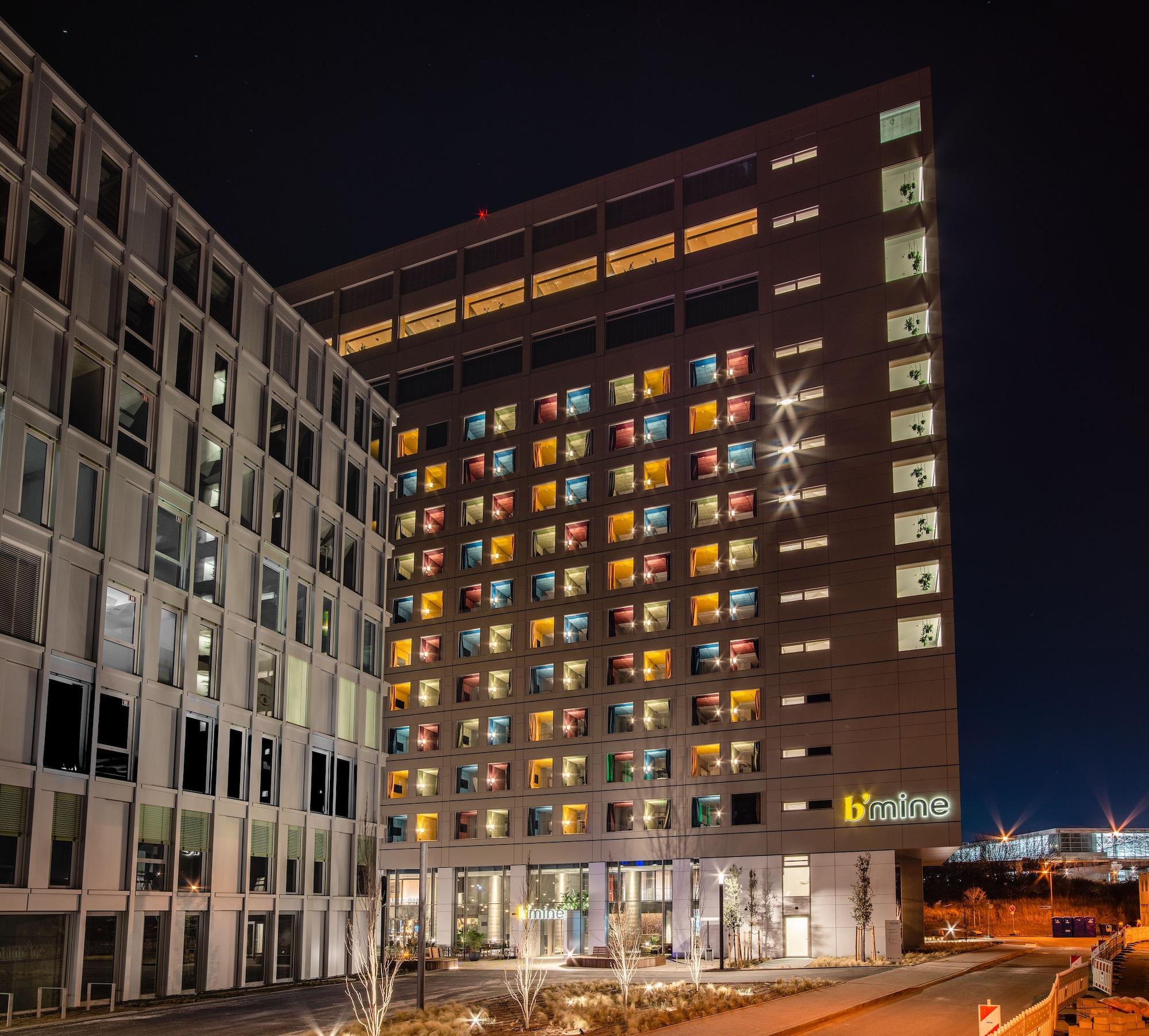 Vista Exterior b'mine Frankfurt Airport