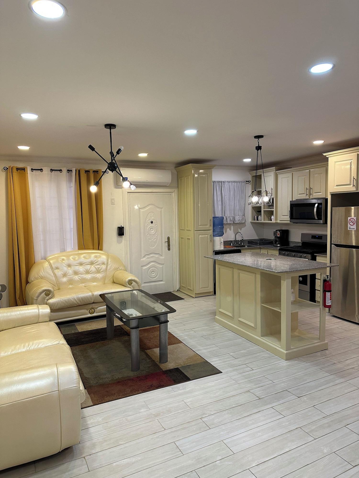 Varios Your Next Level Int Executive Apartment