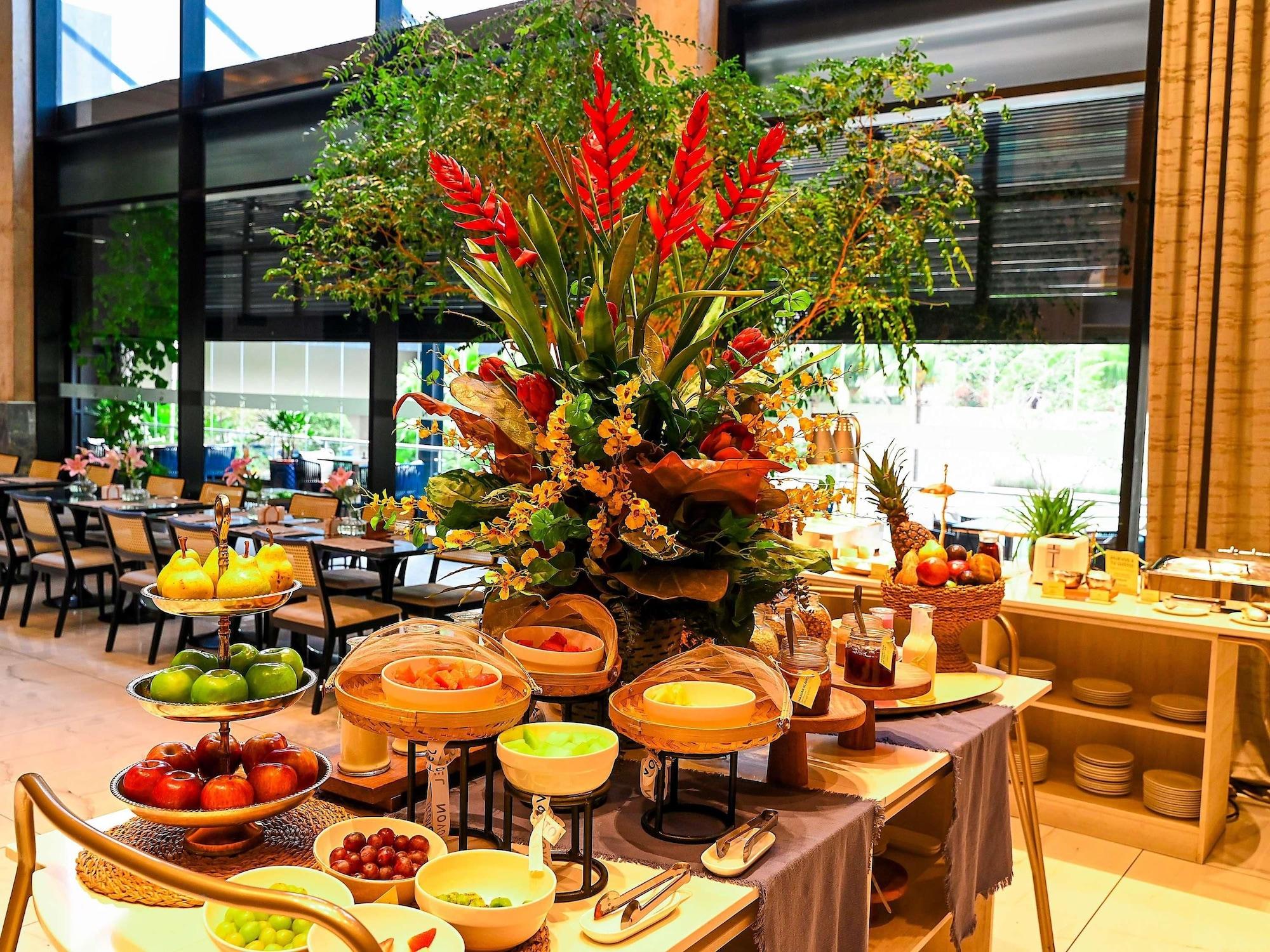 Restaurant Novotel Santa Cruz De La Sierra