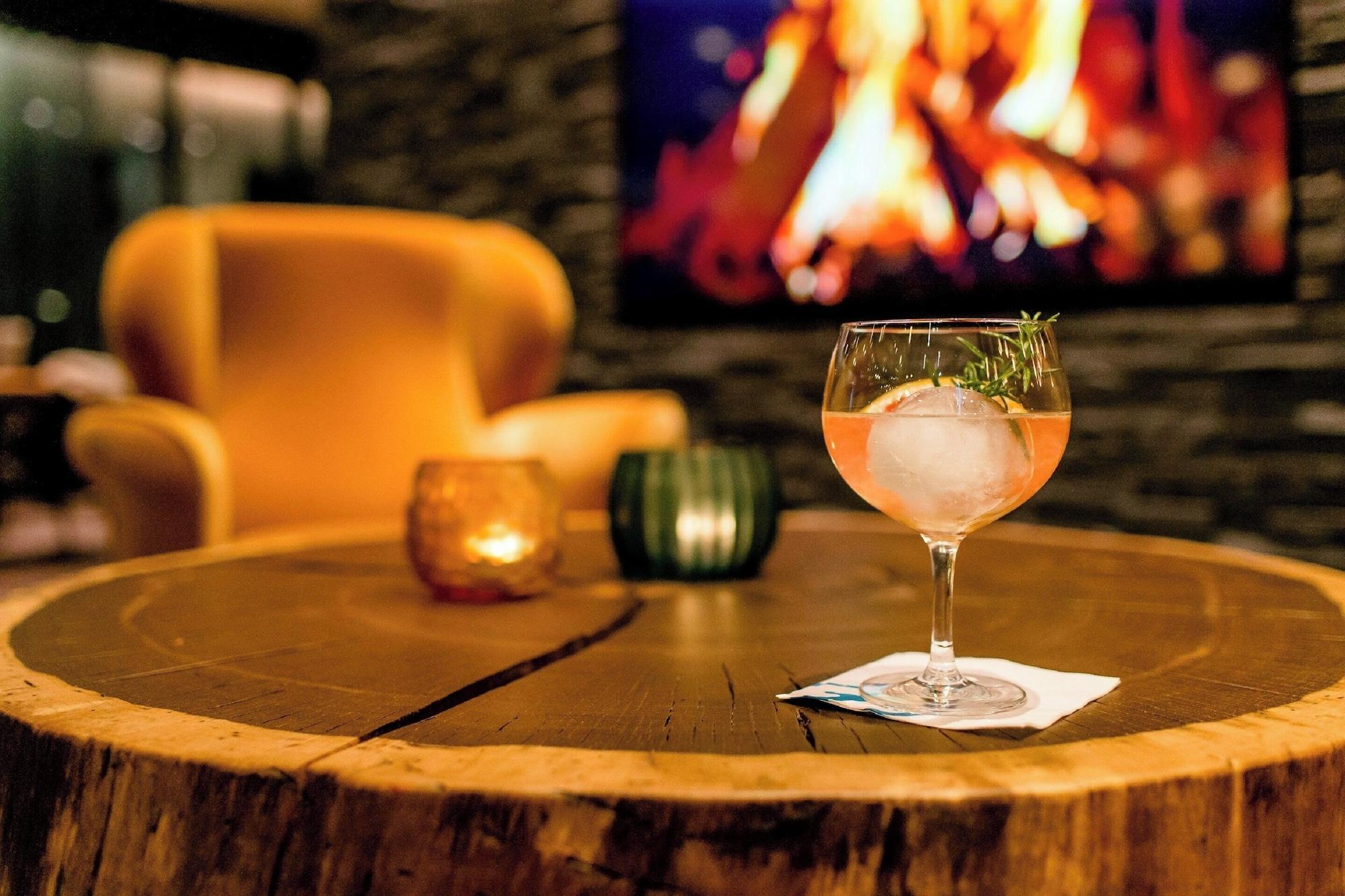 Bar/Salón Motel One Salzburg - Süd