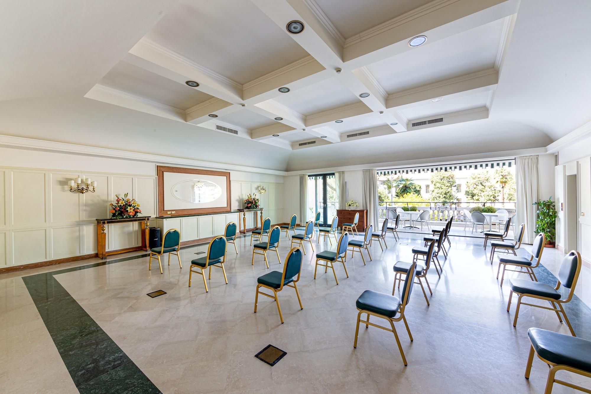 Sala de Reuniones Ambassador Palace Hotel