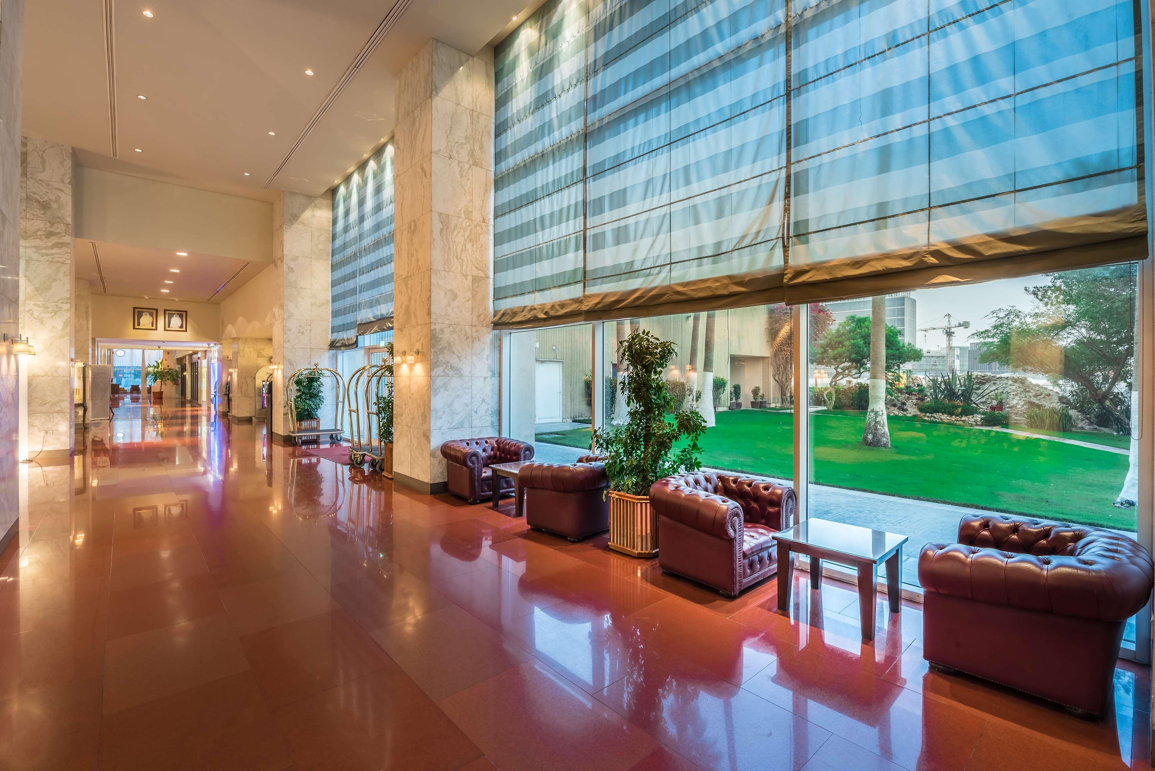 Vista Lobby Radisson Blu Hotel Doha