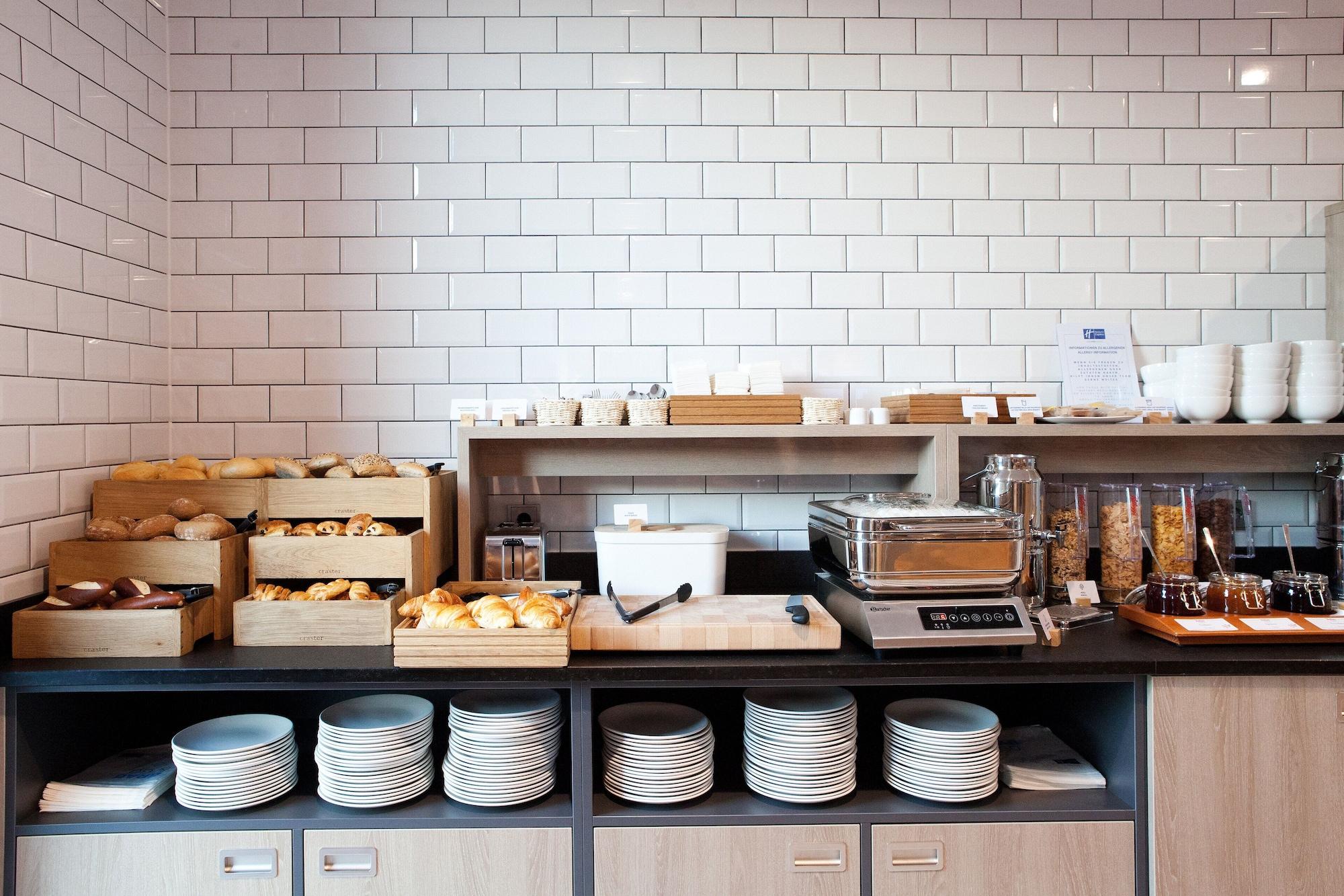 Restaurant Holiday Inn Express & Suites Monheim Am Rhein by IHG