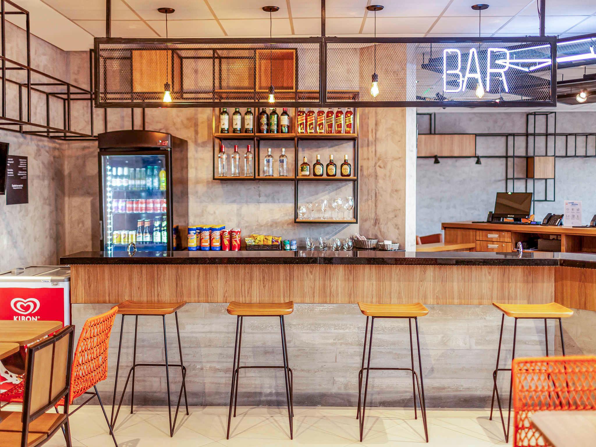 Bar/Salón ibis Caucaia Porto do Pecém