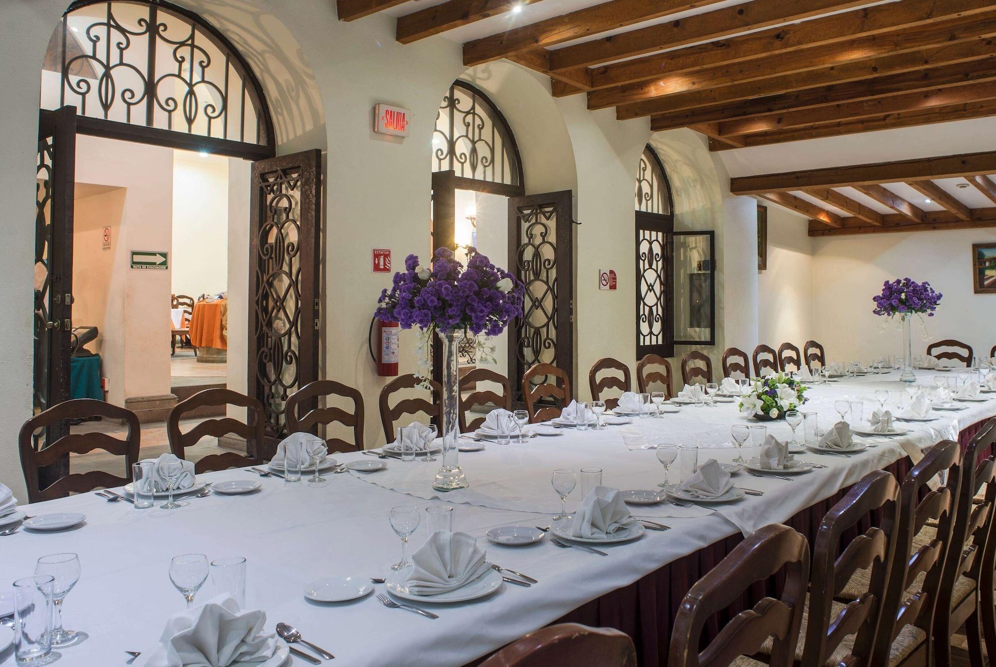 Restaurant Ramada by Wyndham Ciudad de Mexico Perinorte