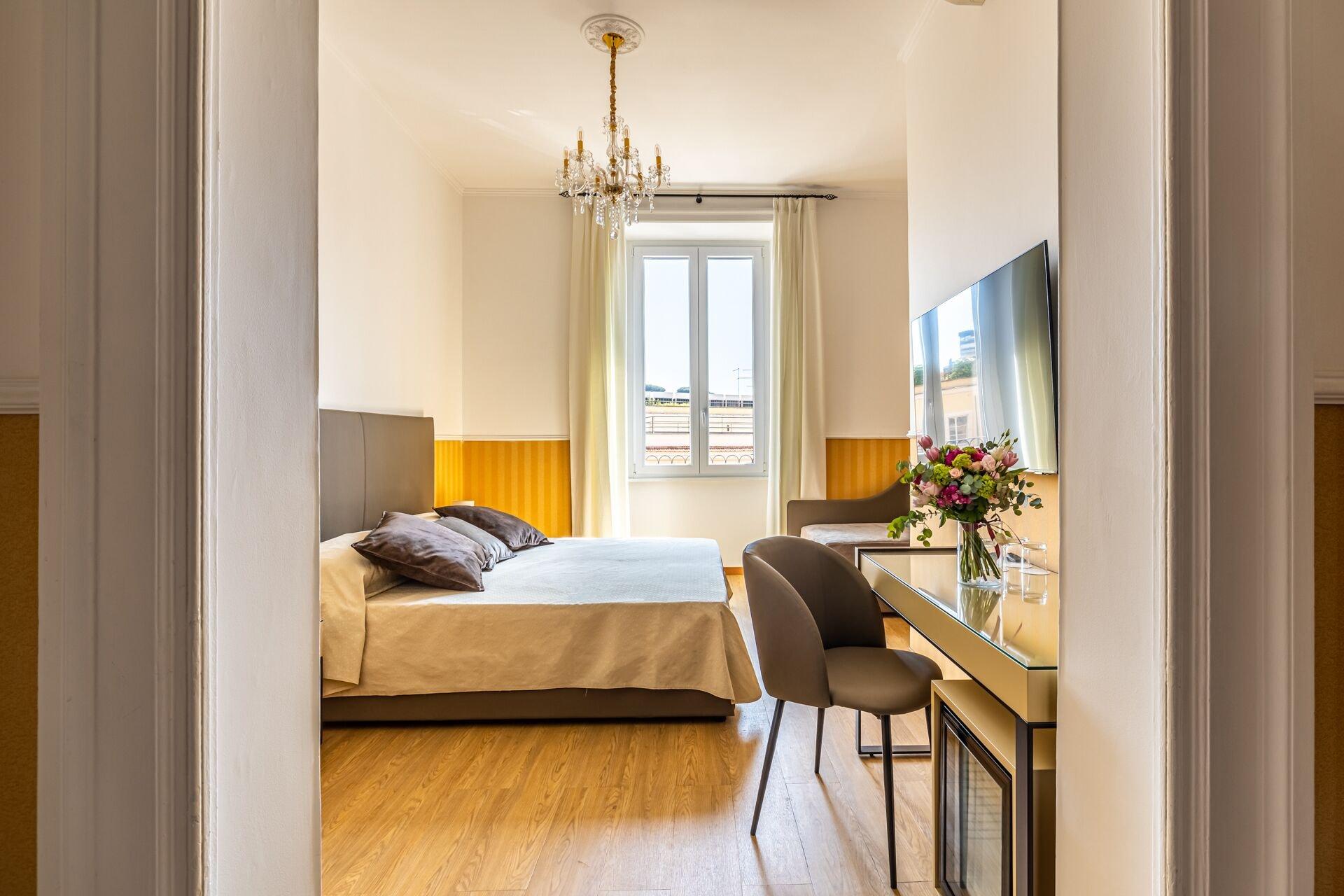 Varios La Maison Royale