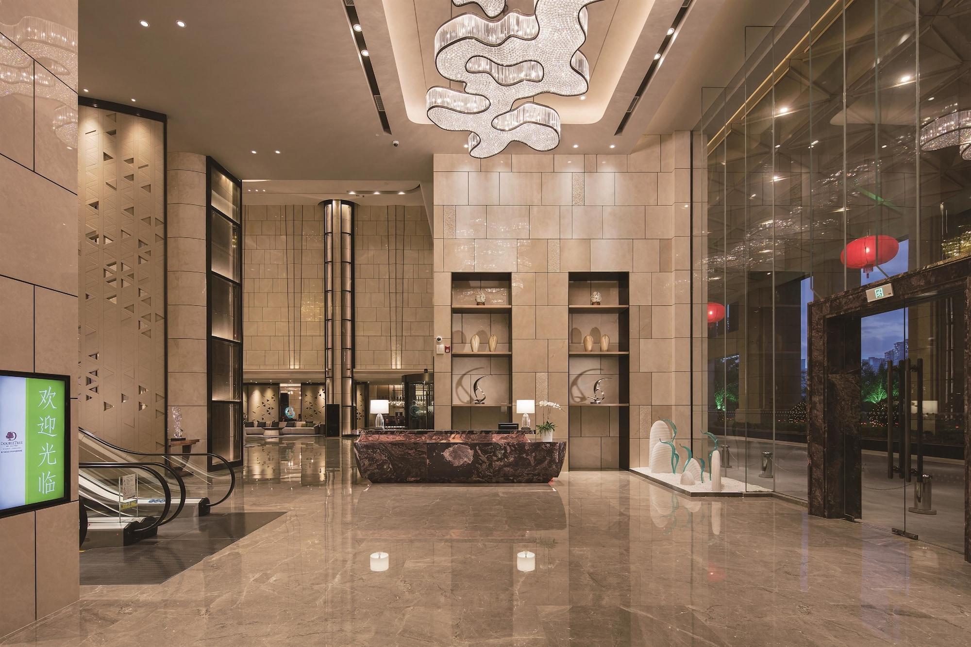 Vista Lobby Sabet Hotel