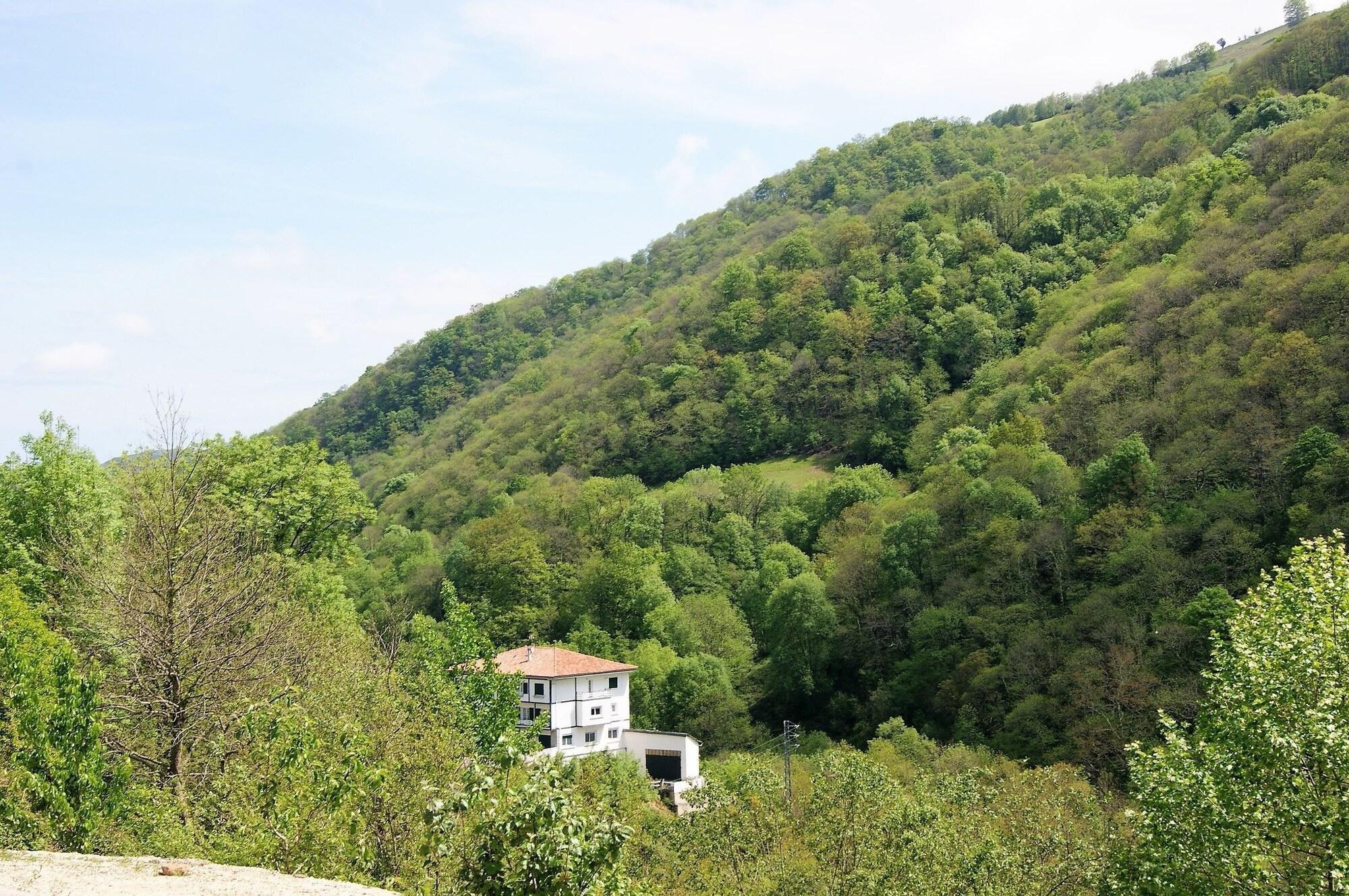Vista Exterior Apartamentos De Montaña Mendiola
