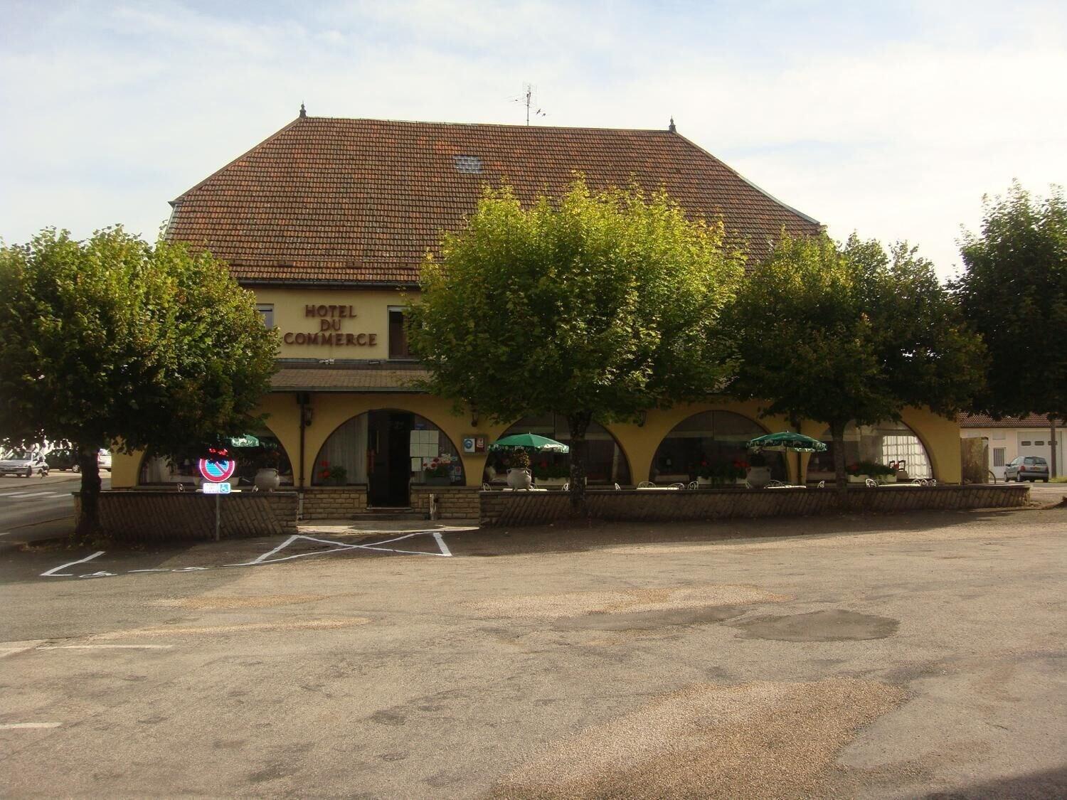 Vista Exterior Hôtel du Commerce