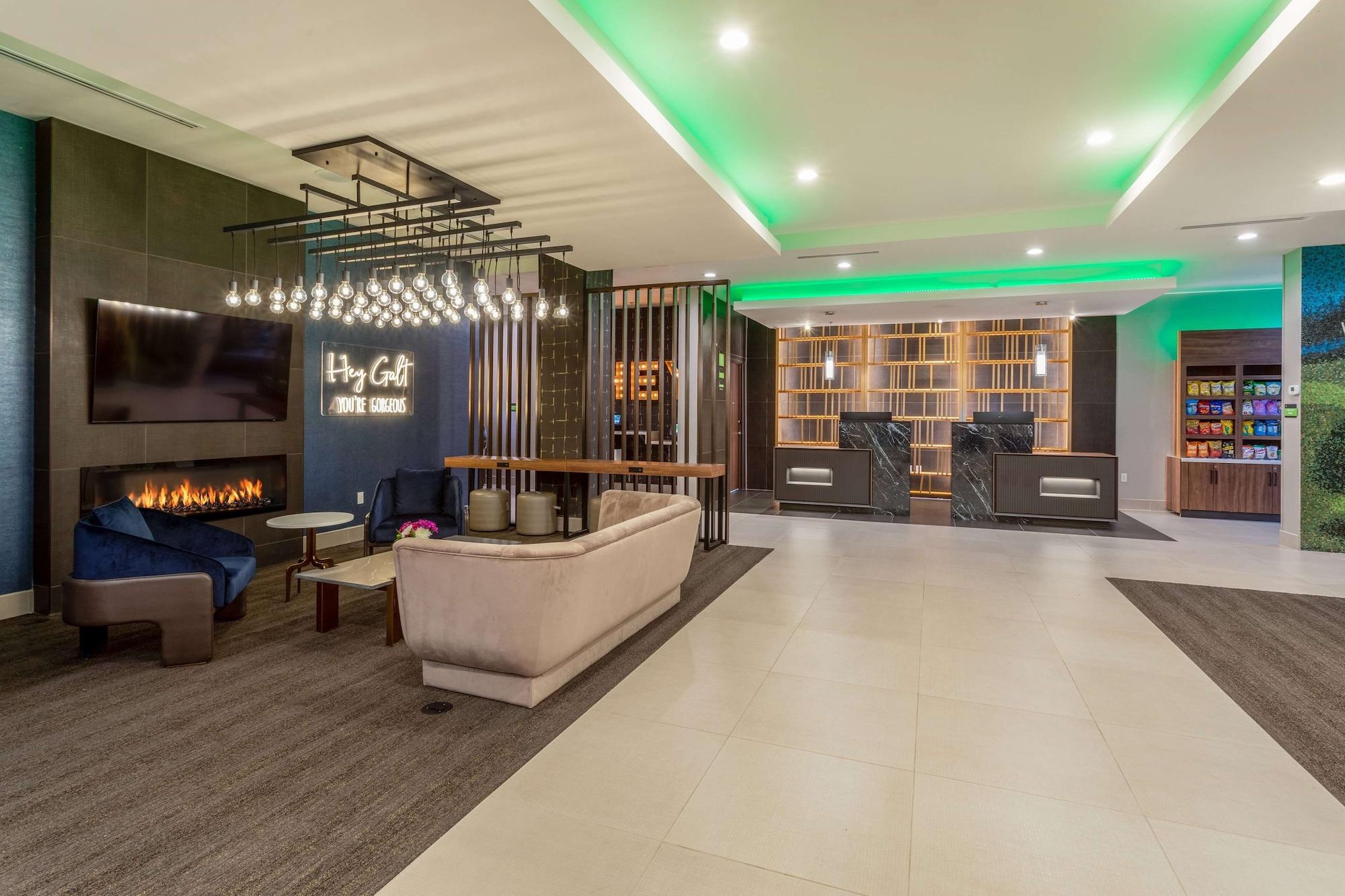 Vista Lobby La Quinta Inn & Suites By Wyndham Galt Lodi North