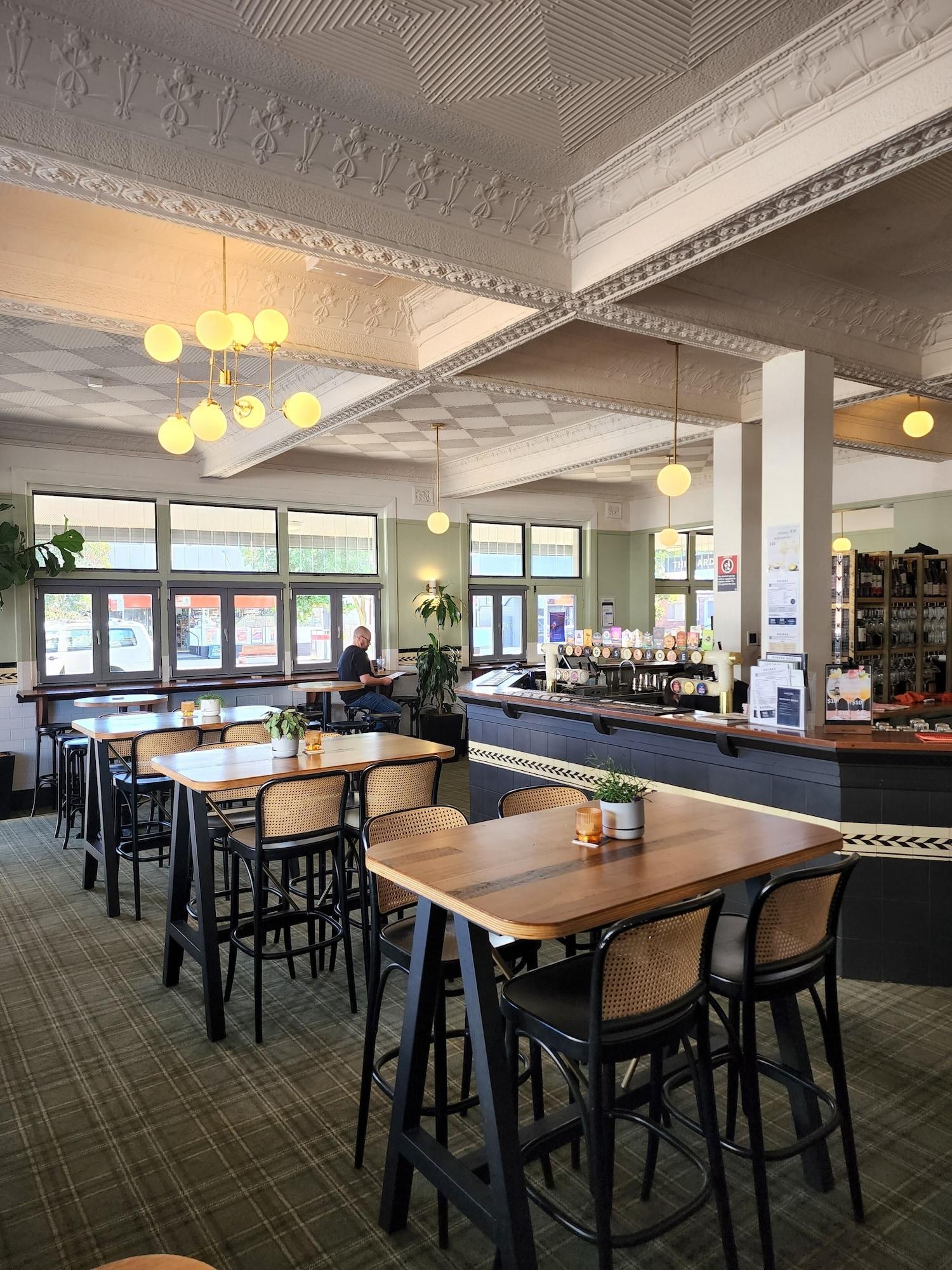 Vista Lobby The Young Street Hotel