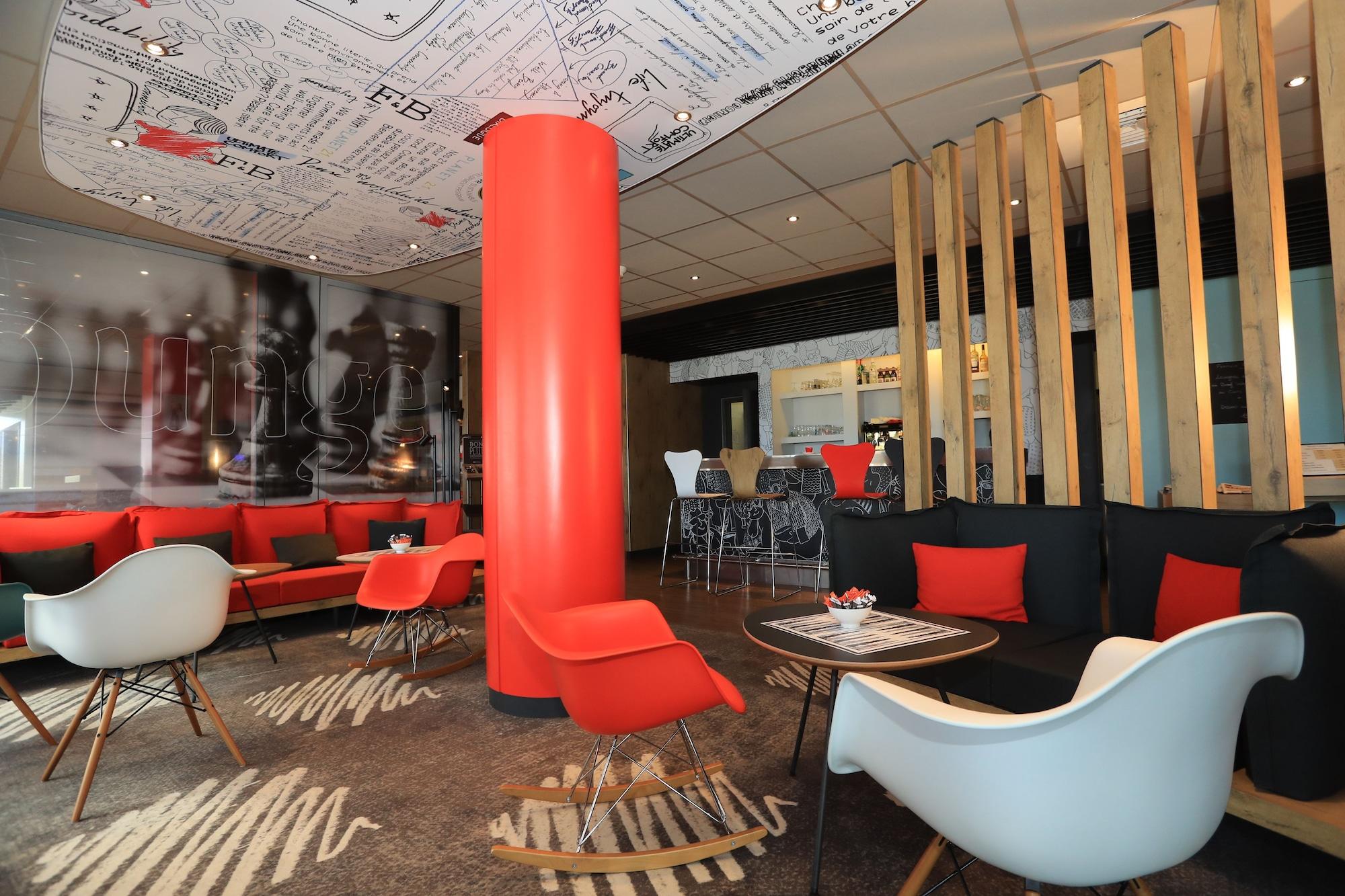 Vista Lobby ibis Aurillac