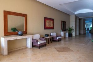Renta temporal - 10th Floor Beachfront Luxury Condo Bayview Grand