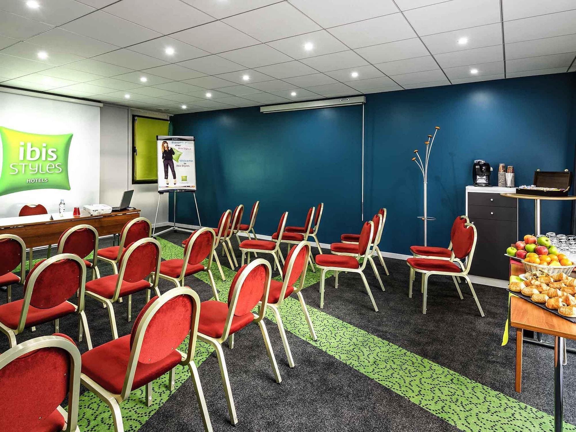 Sala de Reuniones ibis Styles Reims Centre Cathédrale
