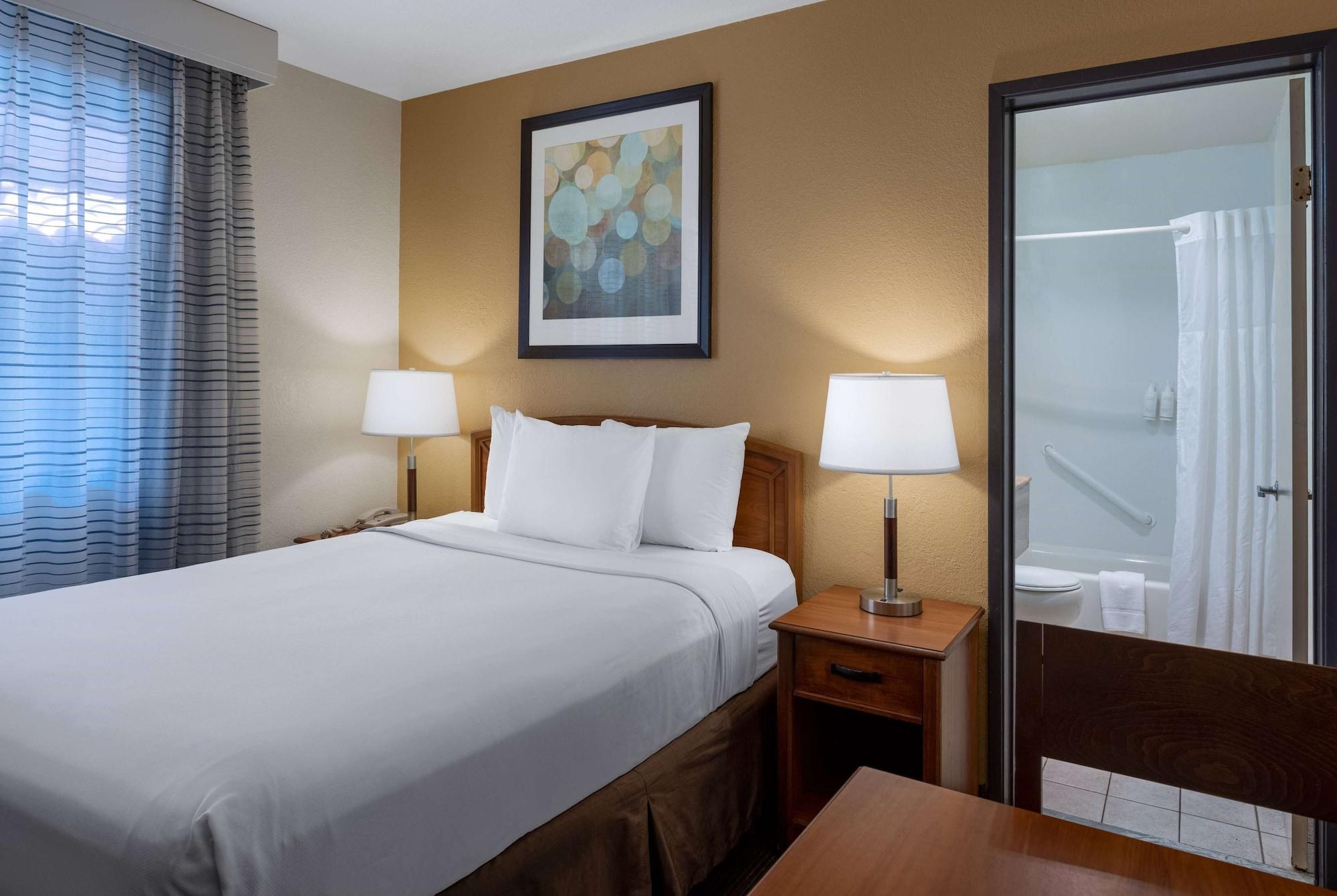 Habitación Days Inn by Wyndham Encinitas Moonlight Beach