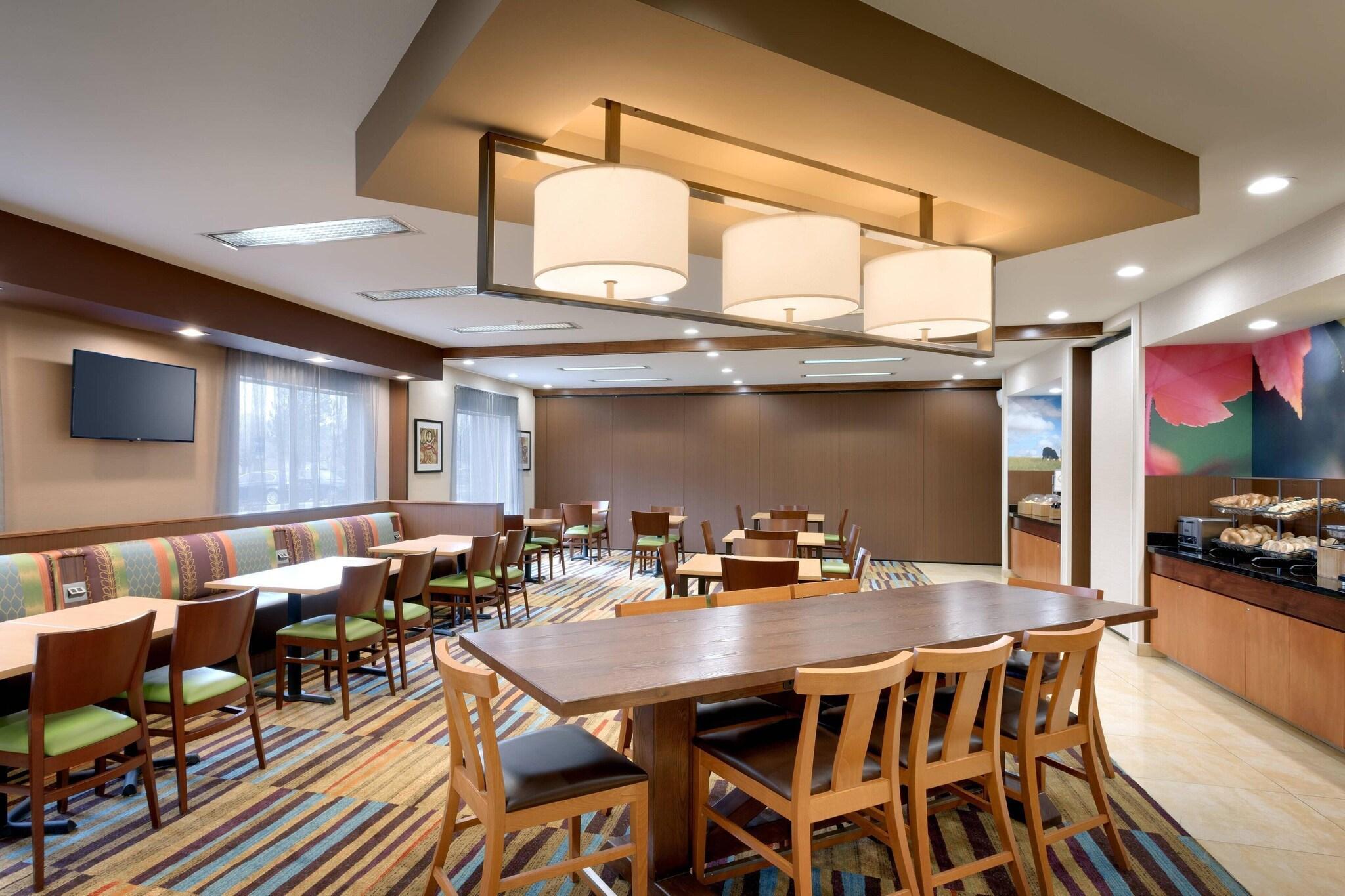 Restaurante Spark by Hilton Salt Lake City Airport