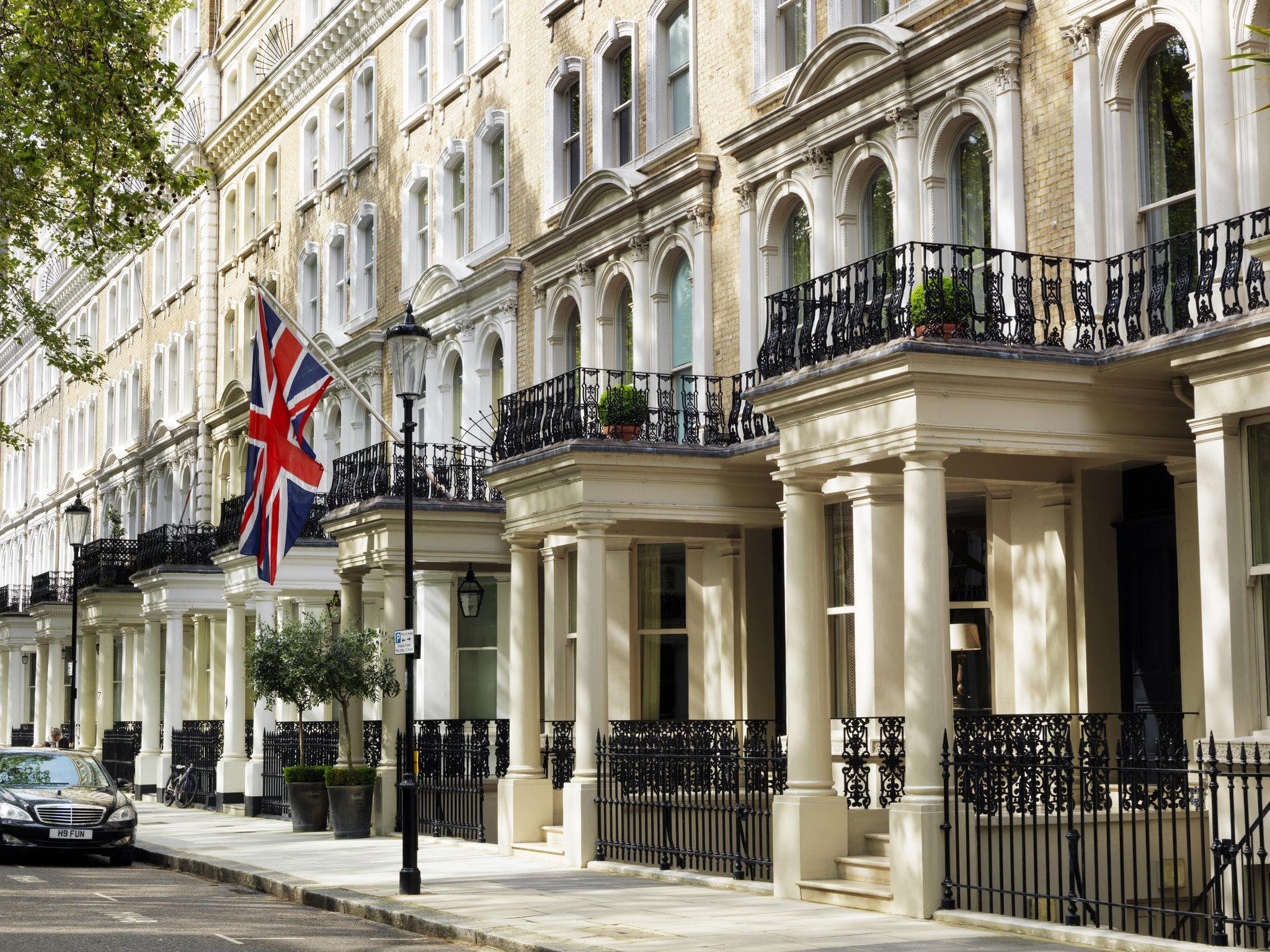 Vista Exterior Knightsbridge Hotel, Firmdale Hotels