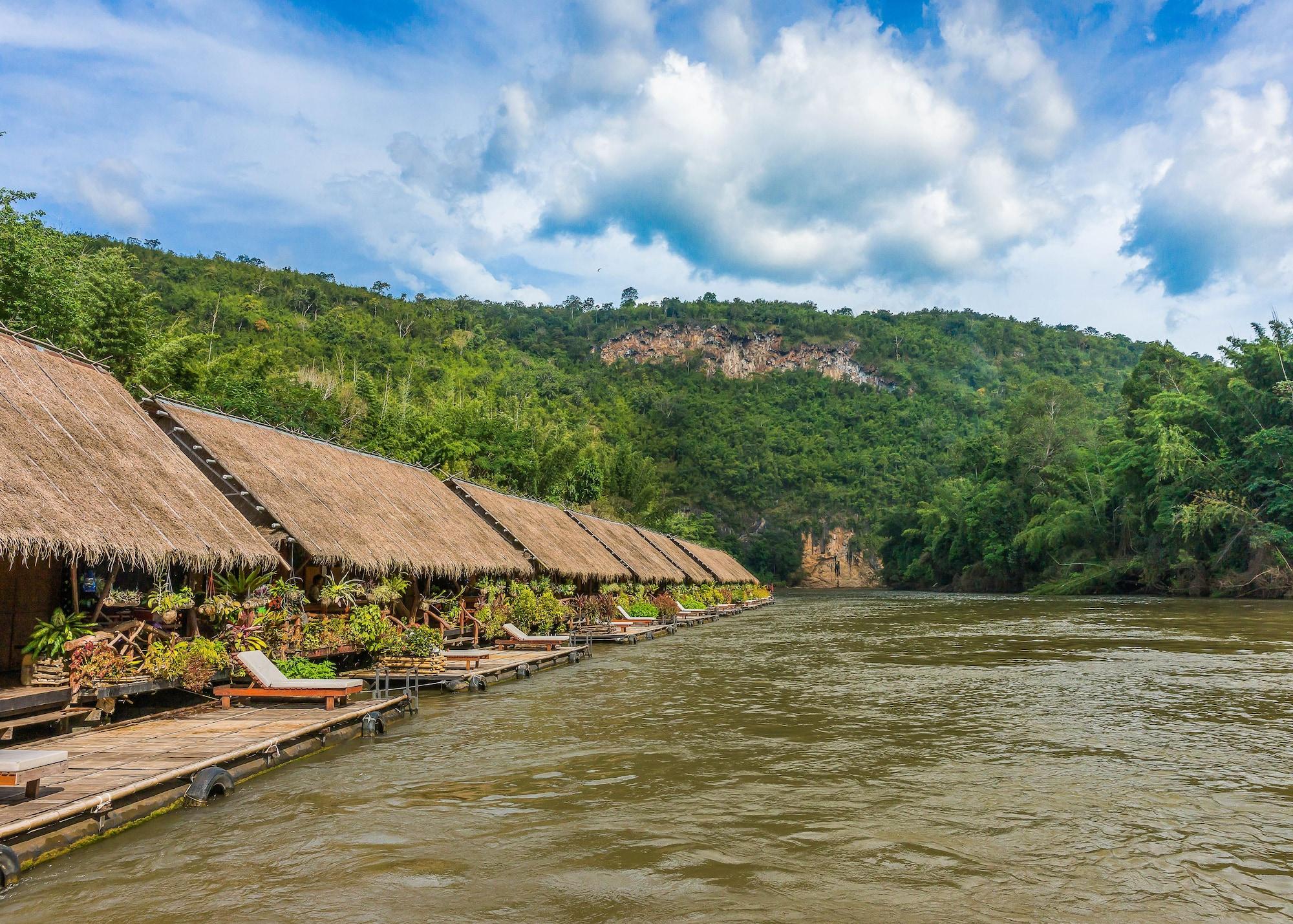 Vista Exterior River Kwai Jungle Rafts