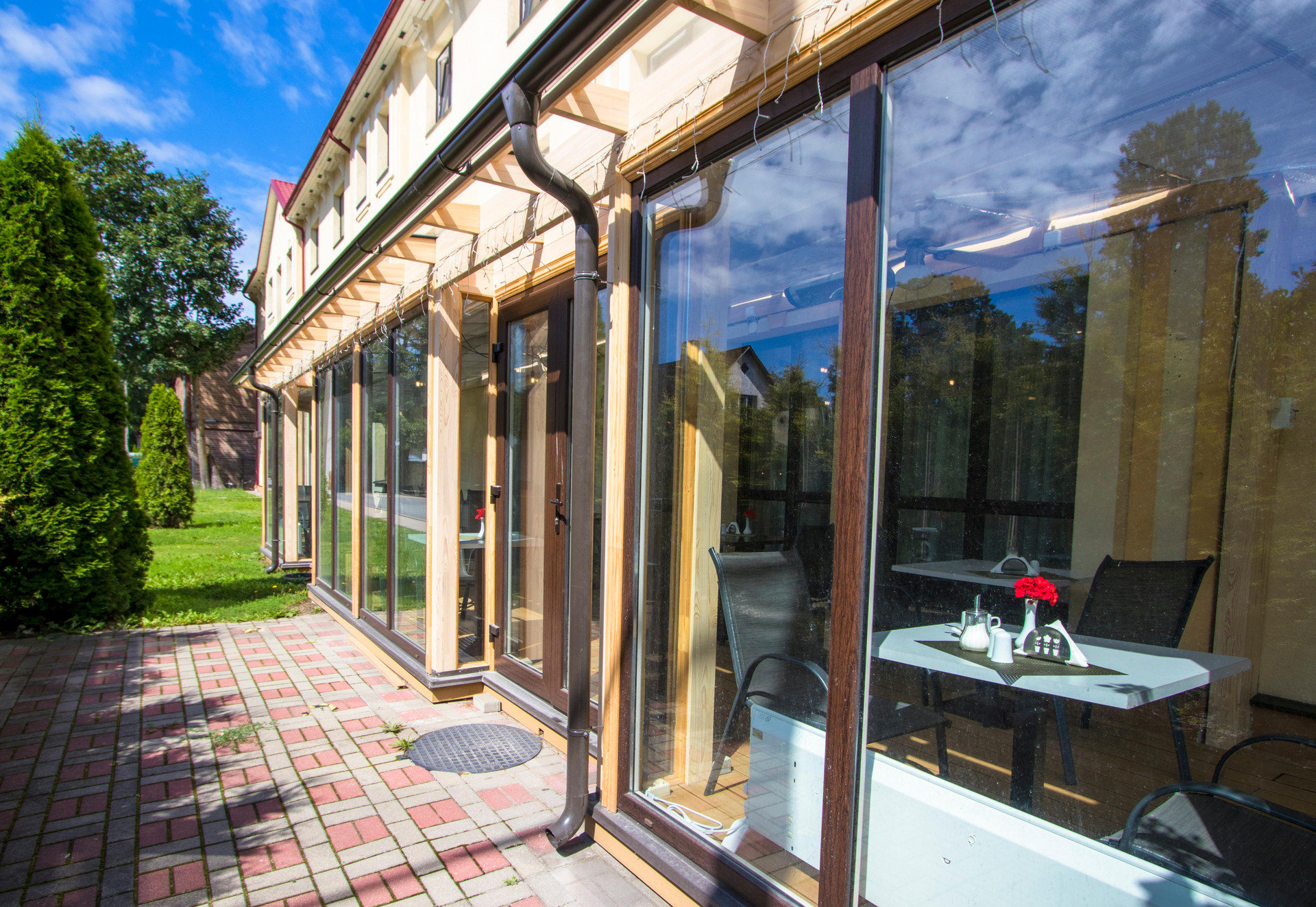Varios Best Hotel