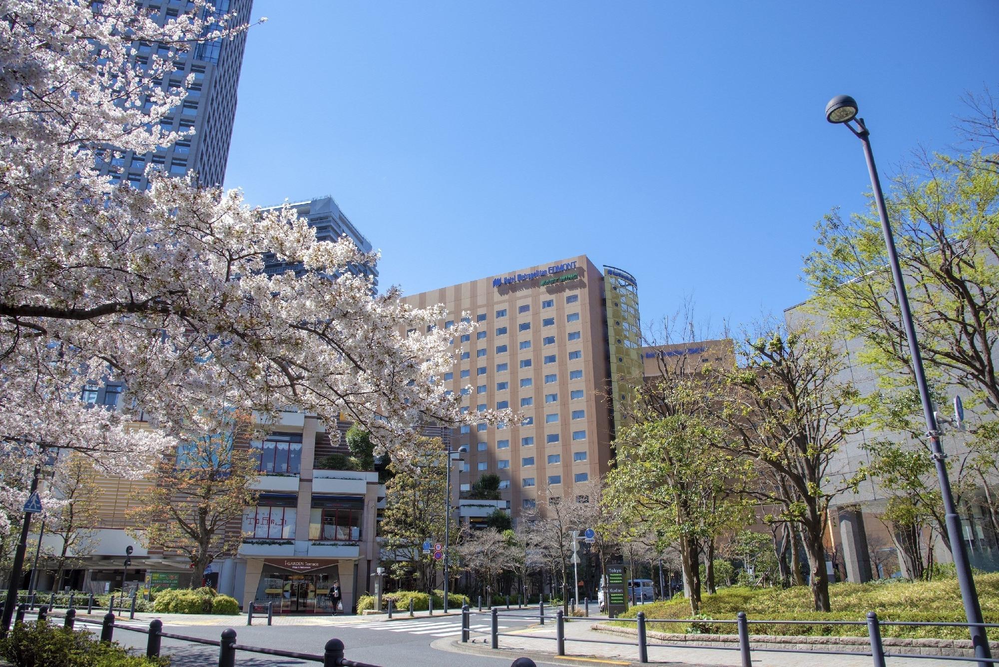 Vista Exterior Hotel Metropolitan Edmont Tokyo