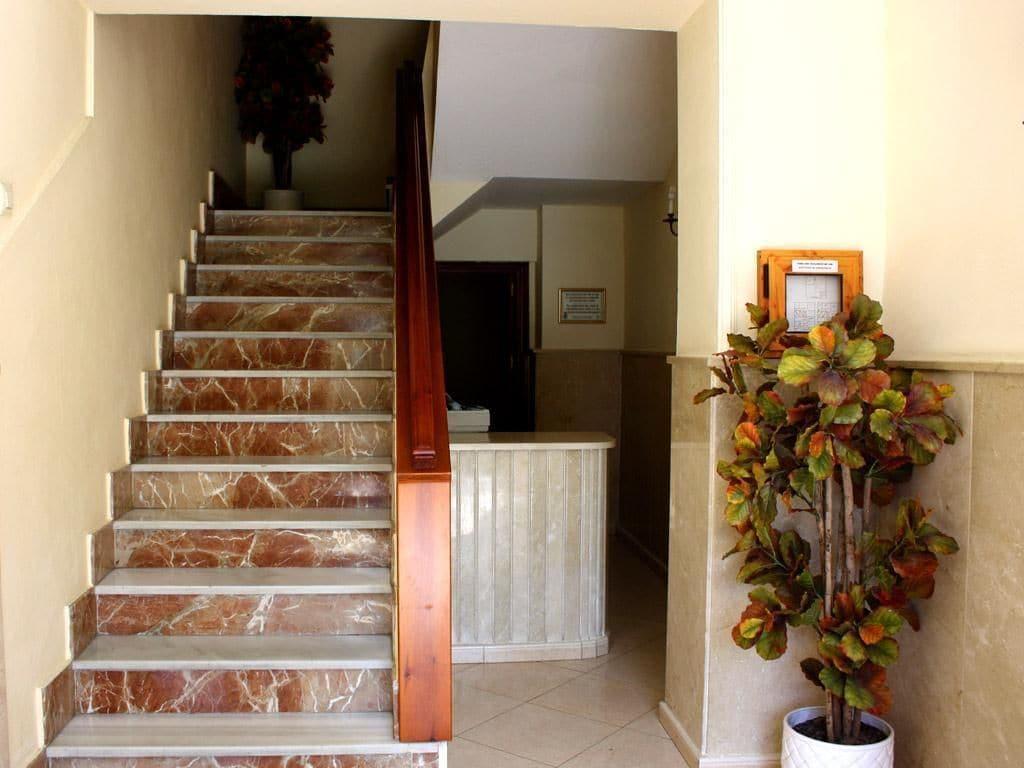 Vista Lobby Hostal París