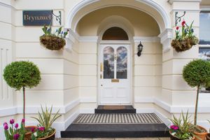 Alojamiento - James Place @ Brynawel